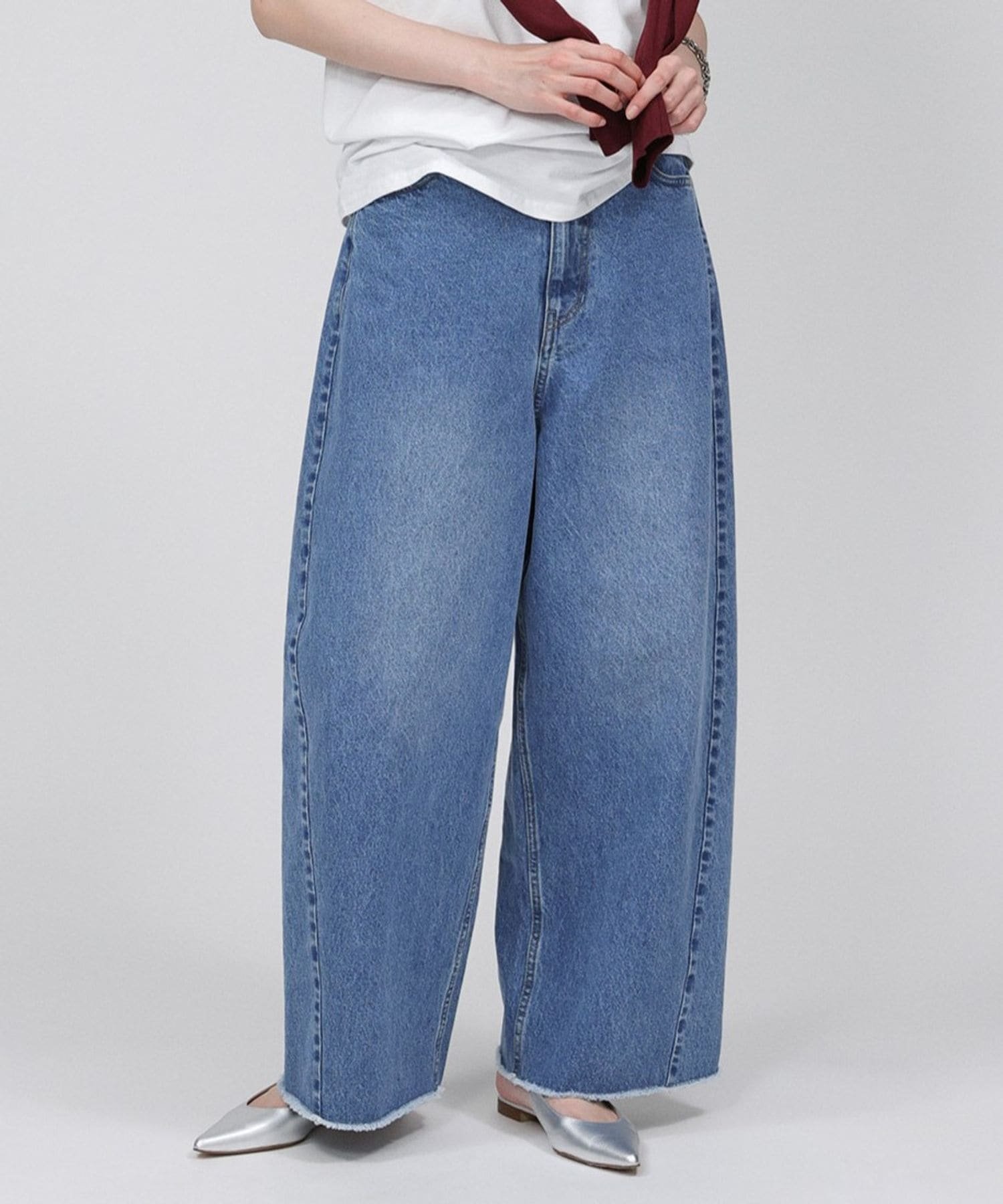 【バビロン/BABYLONE / KIDS】のバレルレッグデニムパンツ 人気、トレンドファッション・服の通販 founy(ファニー) 　ファッション　Fashion　キッズファッション　Fashion for Kids　ボトムス　Bottoms　おすすめ　Recommended / Our Picks　ウォッシュ　Washed Finish　カットオフ　Cut-Off Design　コンパクト　Compact, Small Size　シューズ　Shoes, Footwear　デニム　Denim, Jeans Material　トレンド　Trend, Trending Now　パターン　Pattern, Design Print　フラット　Flat, Flat Shoes　 other-1|ID: prp329100004565265 ipo3291000000032702496