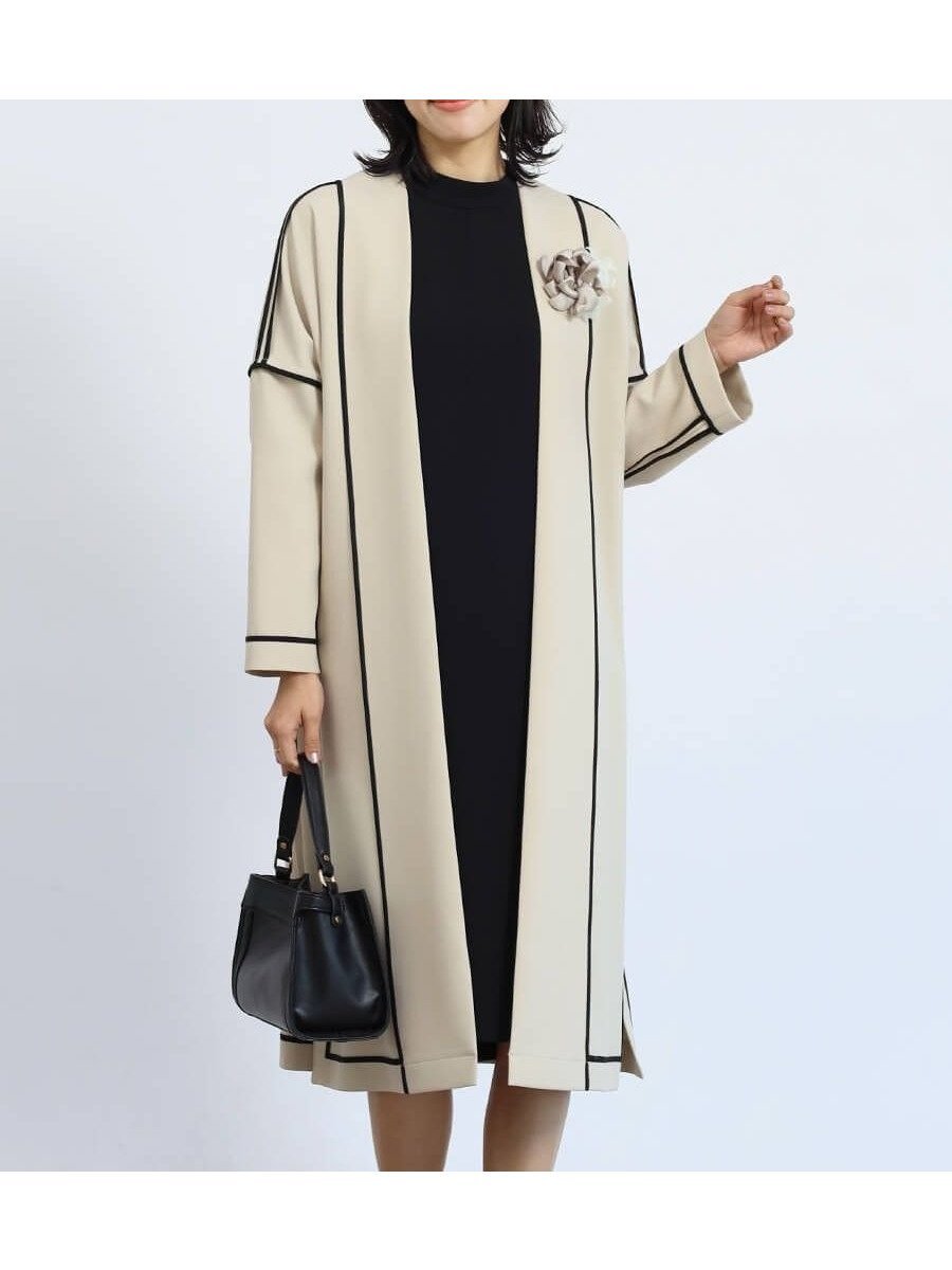 【ヴァン/Vin】のパイピングデザインリバーシブルコート インテリア・キッズ・メンズ・レディースファッション・服の通販 founy(ファニー) 　ファッション　Fashion　レディースファッション　Ladies' Fashion Online　アウター　Coat Outerwear　コート　Coats　おすすめ　Recommend　オケージョン　Occasion　スリット　Slit　パイピング　Piping　ブローチ　Brooch　リバーシブル　Reversible　ビジネス 仕事 通勤　Business　切替　Switching　定番　Standard　春　Spring　無地　Plain Color　ベージュ|ID: prp329100004565683 ipo3291000000032693509