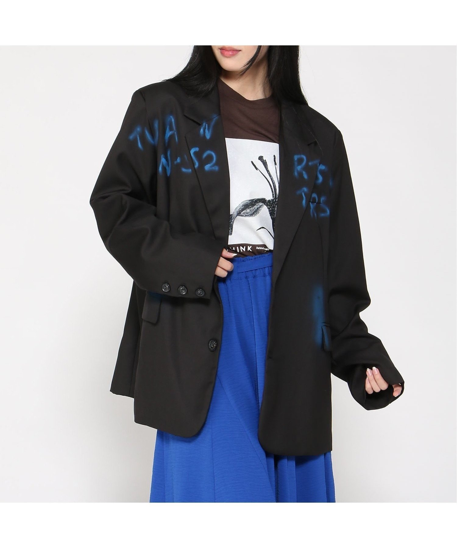 【スリーフォータイム/Three Four Time】のThree Four Time/スプレーロゴプリントジャケット インテリア・キッズ・メンズ・レディースファッション・服の通販 founy(ファニー) 　ファッション　Fashion　レディースファッション　WOMEN　アウター　Coat Outerwear　ジャケット　Jackets　ジャケット　Jacket　トレンド　Trend　ビッグ　Big　ブラック|ID: prp329100004565748 ipo3291000000032289611