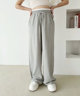 【ナイスクラップ/NICE CLAUP】の【セットアップ対応】ウエストフリルカットパンツ 人気、トレンドファッション・服の通販 founy(ファニー) ファッション Fashion レディースファッション WOMEN セットアップ Setup パンツ Pants 2025年 2025 2025春夏・S/S Ss,Spring/Summer,2025 おすすめ Recommend クロップド Cropped コンパクト Compact サンダル Sandals シンプル Simple スウェット Sweat スニーカー Sneakers セットアップ Set Up タンク Tank バランス Balance フェミニン Feminine リラックス Relax レース Race ワイド Wide 夏 Summer 楽ちん Easy |ID:prp329100004565862