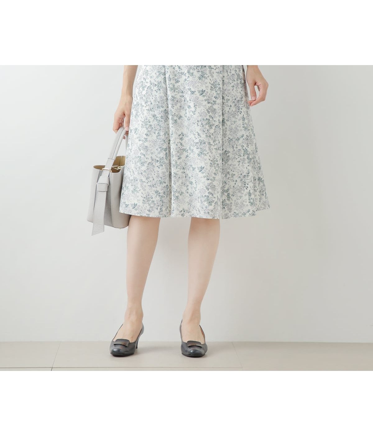【ニューヨーカー/NEWYORKER】のフローラルプリント タックフレアスカート 人気、トレンドファッション・服の通販 founy(ファニー) 　ファッション　Fashion　レディースファッション　WOMEN　スカート　Skirt　Aライン/フレアスカート　Flared A-Line Skirts　春　Spring　カーディガン　Cardigan　セットアップ　Set Up　プリント　Print　モチーフ　Motif　S/S・春夏　Ss・Spring/Summer　おすすめ　Recommend　夏　Summer　エレガント 上品　Elegant　 other-1|ID: prp329100004565932 ipo3291000000032290545