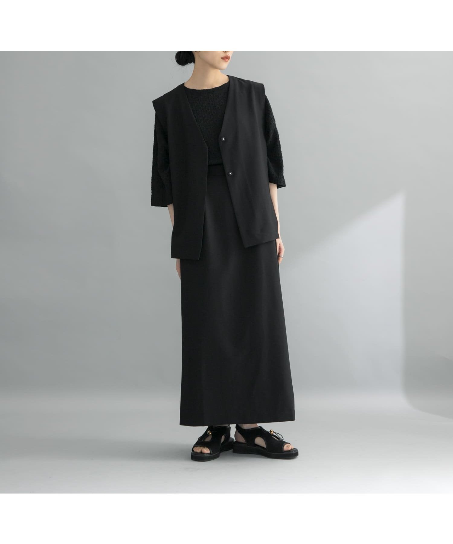 【ケービーエフ/KBF / URBAN RESEARCH】の『WEB限定』セパレートベストワンピース インテリア・キッズ・メンズ・レディースファッション・服の通販 founy(ファニー) 　ファッション　Fashion　レディースファッション　WOMEN　アウター　Coat Outerwear　2025年　2025　2025春夏・S/S　Ss,Spring/Summer,2025　ストレート　Straight　スリット　Slit　ベスト　Vest　ボックス　Box　夏　Summer　S/S・春夏　Ss・Spring/Summer　BLACK|ID: prp329100004565941 ipo3291000000032290590