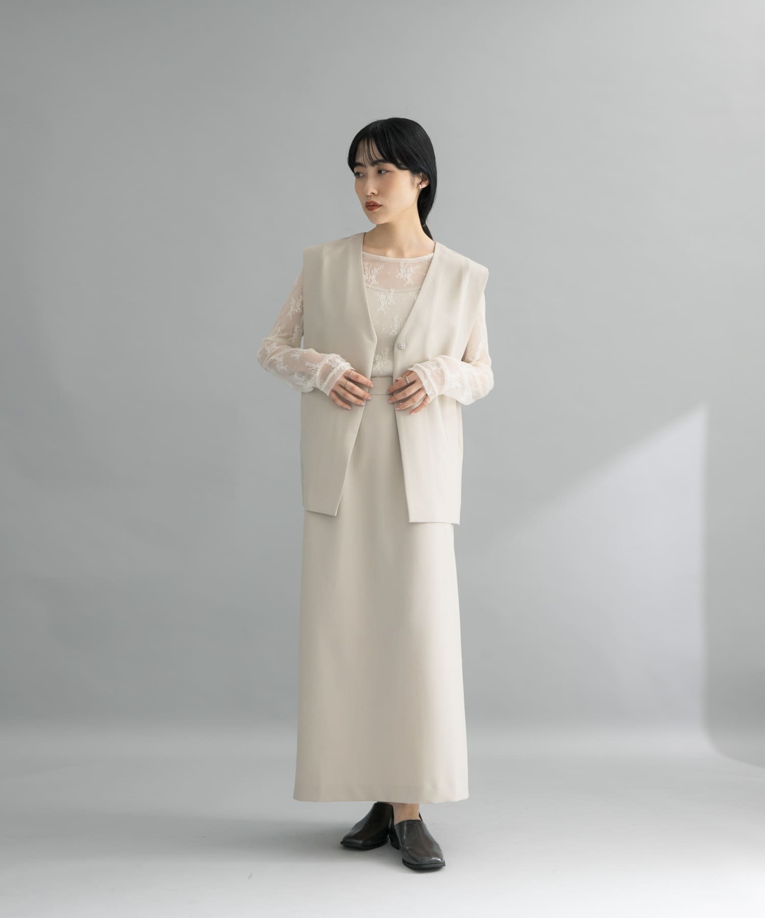 【ケービーエフ/KBF / URBAN RESEARCH】の『WEB限定』セパレートベストワンピース インテリア・キッズ・メンズ・レディースファッション・服の通販 founy(ファニー) 　ファッション　Fashion　レディースファッション　WOMEN　アウター　Coat Outerwear　2025年　2025　2025春夏・S/S　Ss,Spring/Summer,2025　ストレート　Straight　スリット　Slit　ベスト　Vest　ボックス　Box　夏　Summer　S/S・春夏　Ss・Spring/Summer　BEIGE|ID: prp329100004565941 ipo3291000000032290592