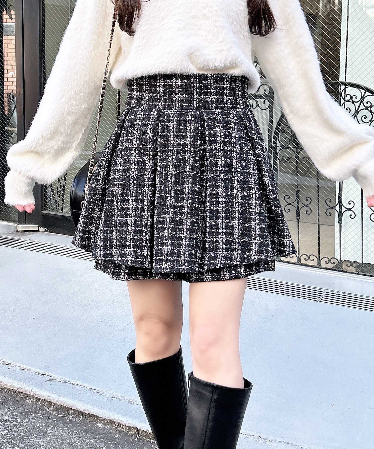 【イング/INGNI】のINGNI/ツイードタックフレアスカパン インテリア・キッズ・メンズ・レディースファッション・服の通販 founy(ファニー) 　ファッション　Fashion　レディースファッション　WOMEN　インナー　Inner　ガーリー　Girly　コンパクト　Compact　スマホ　Smartphone　ダブル　Double　ツイード　Tweed　フェミニン　Feminine　フリル　Frills　フレア　Flare　モノトーン　Monotone　楽ちん　Easy　クロ/オフホワイト|ID: prp329100004566087 ipo3291000000032291815