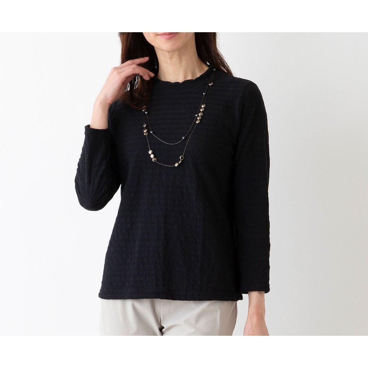 【ロブジェ/LOBJIE】のシャーリングジャカードトップス インテリア・キッズ・メンズ・レディースファッション・服の通販 founy(ファニー) 　ファッション　Fashion　レディースファッション　WOMEN　トップス・カットソー　Tops/Tshirt　おすすめ　Recommend　インナー　Inner　カットソー　Cut And Sew　シャーリング　Shirring　シンプル　Simple　ジャケット　Jacket　トレンド　Trend　ベスト　Vest　ベーシック　Basic　エレガント 上品　Elegant　定番　Standard　日本製　Made In Japan　春　Spring　ブラック|ID: prp329100004566214 ipo3291000000032292702