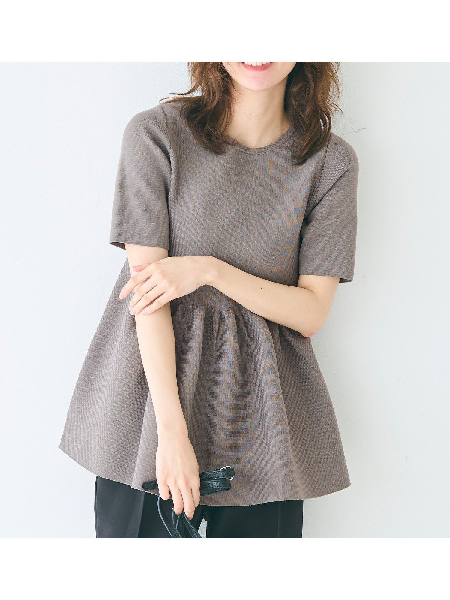 【コカ/COCA】のぺプラム半袖ニット インテリア・キッズ・メンズ・レディースファッション・服の通販 founy(ファニー) 　ファッション　Fashion　レディースファッション　Fashion for Women　トップス・カットソー　Cut & Sew Tops　ニット　Knit Tops & Sweaters　シンプル　Simple, Minimal　ストレート　Straight, Straight Cut　デニム　Denim, Jeans Material　バランス　Balance, Style Balance　フェミニン　Feminine, Girly　ペプラム　Peplum, Flared Hem　ポケット　Pocket, Pocket Detail　半袖　Short Sleeve, Half Sleeve　Grage|ID: prp329100004566268 ipo3291000000033030636