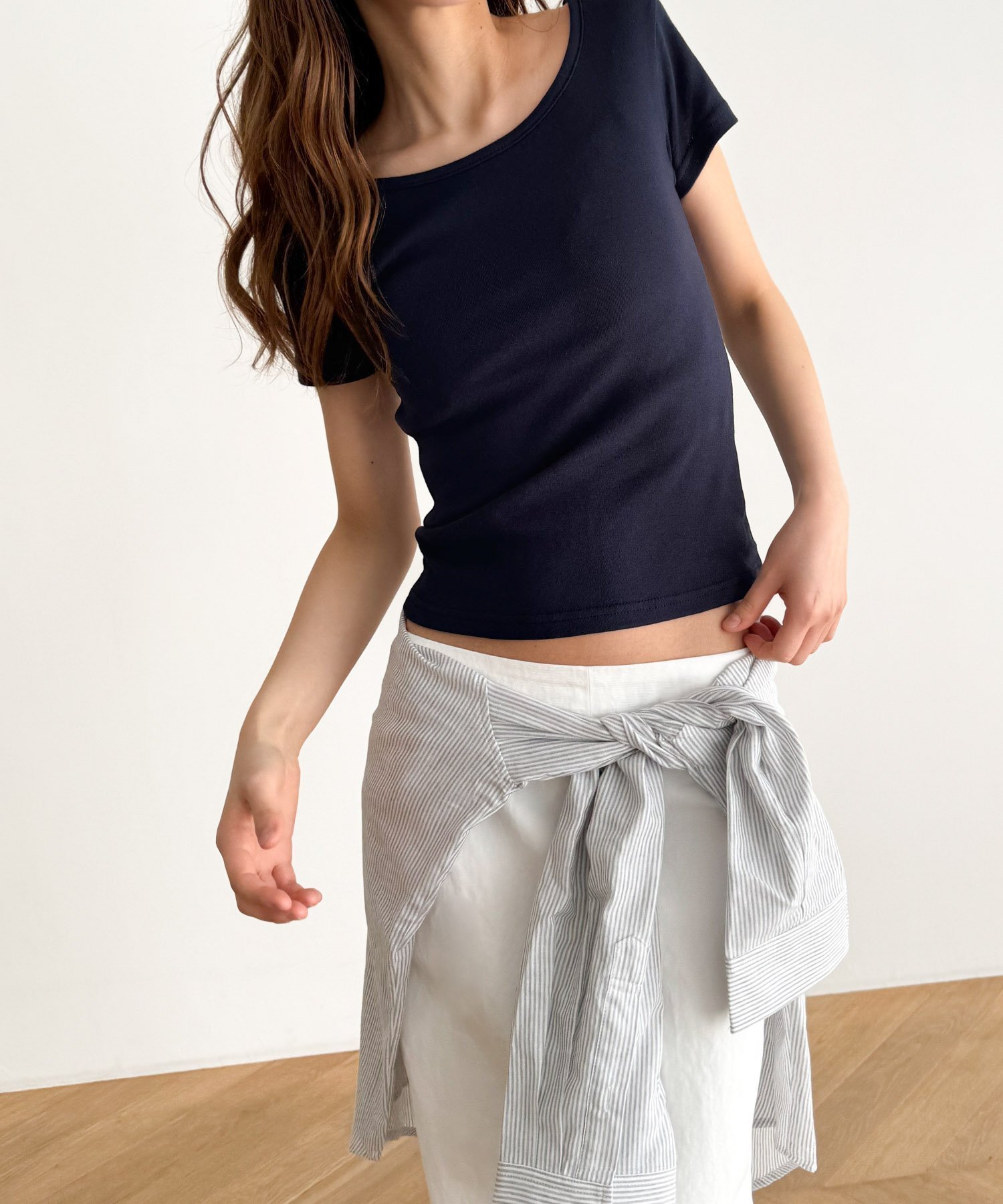 【キャナルジーン/CANAL JEAN】のEl mar コットンラウンドネックTシャツ 人気、トレンドファッション・服の通販 founy(ファニー) 　ファッション　Fashion　レディースファッション　Fashion for Women　トップス・カットソー　Cut & Sew Tops　シャツ・ブラウス・オフィスカジュアル　Elegant Blouses & Button-Ups　ロングTシャツ・Tシャツ　Longline T-Shirts & Tees　コンパクト　Compact, Small Size　スラックス　Slacks, Dress Pants　デニム　Denim, Jeans Material　ボトム　Bottoms, Lower Wear　ラウンド　Round, Round Neck　 other-1|ID: prp329100004566353 ipo3291000000032713352