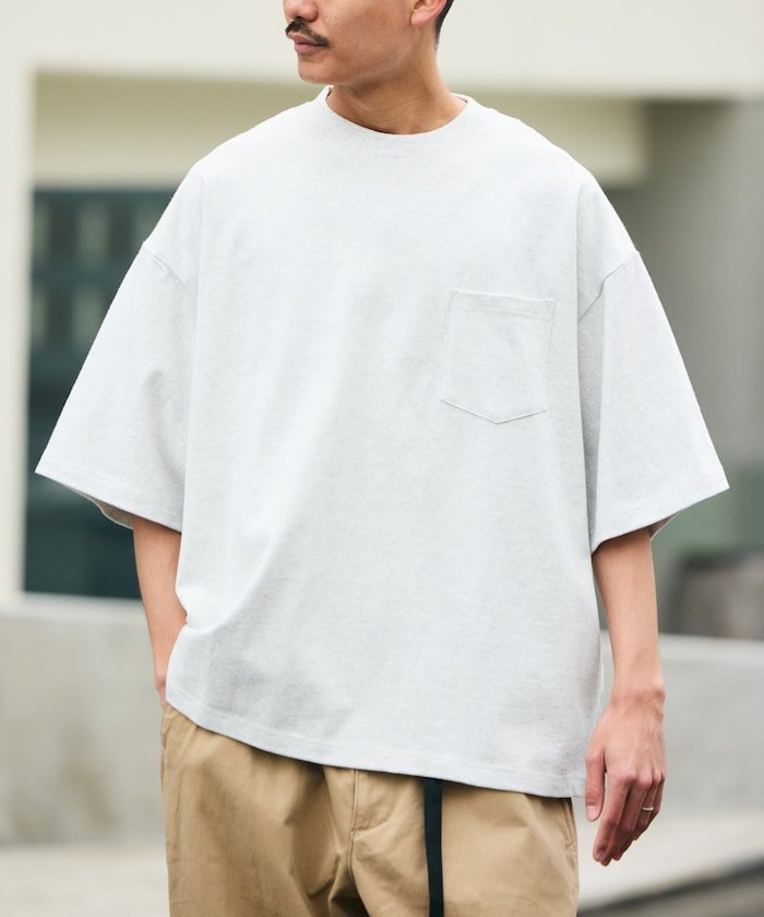 【その他のブランド/Other】の9オンス Heavyweight ビッグシルエット クルーネック ポケットTシャツ/ヘビーウェイト 【限定展開】 25SS インテリア・キッズ・メンズ・レディースファッション・服の通販 founy(ファニー) 　ファッション　Fashion　メンズファッション　Fashion for Men　2025年　2025　2025春夏・S/S　Spring/Summer 2025 SS25　おすすめ　Recommended / Our Picks　カーゴパンツ　Cargo Pants, Utility Pants　デニム　Denim, Jeans Material　トレンド　Trend, Trending Now　バランス　Balance, Style Balance　ビッグ　Big, Oversized　ベーシック　Basic, Essential　ボトム　Bottoms, Lower Wear　ポケット　Pocket, Pocket Detail　夏　Summer　定番　Standard, Basic Item　S/S・春夏　SS, Spring/Summer, Warm Season　グレー|ID: prp329100004566440 ipo3291000000032713222