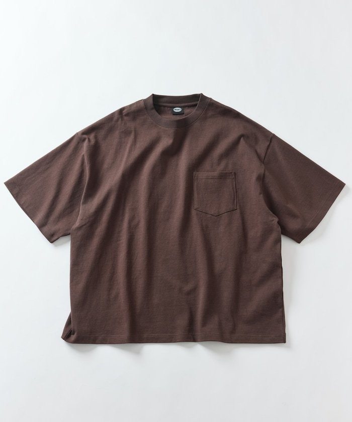 【その他のブランド/Other】の9オンス Heavyweight ビッグシルエット クルーネック ポケットTシャツ/ヘビーウェイト 【限定展開】 25SS インテリア・キッズ・メンズ・レディースファッション・服の通販 founy(ファニー) 　ファッション　Fashion　メンズファッション　Fashion for Men　2025年　2025　2025春夏・S/S　Spring/Summer 2025 SS25　おすすめ　Recommended / Our Picks　カーゴパンツ　Cargo Pants, Utility Pants　デニム　Denim, Jeans Material　トレンド　Trend, Trending Now　バランス　Balance, Style Balance　ビッグ　Big, Oversized　ベーシック　Basic, Essential　ボトム　Bottoms, Lower Wear　ポケット　Pocket, Pocket Detail　夏　Summer　定番　Standard, Basic Item　S/S・春夏　SS, Spring/Summer, Warm Season　ブラウン|ID: prp329100004566440 ipo3291000000032713231