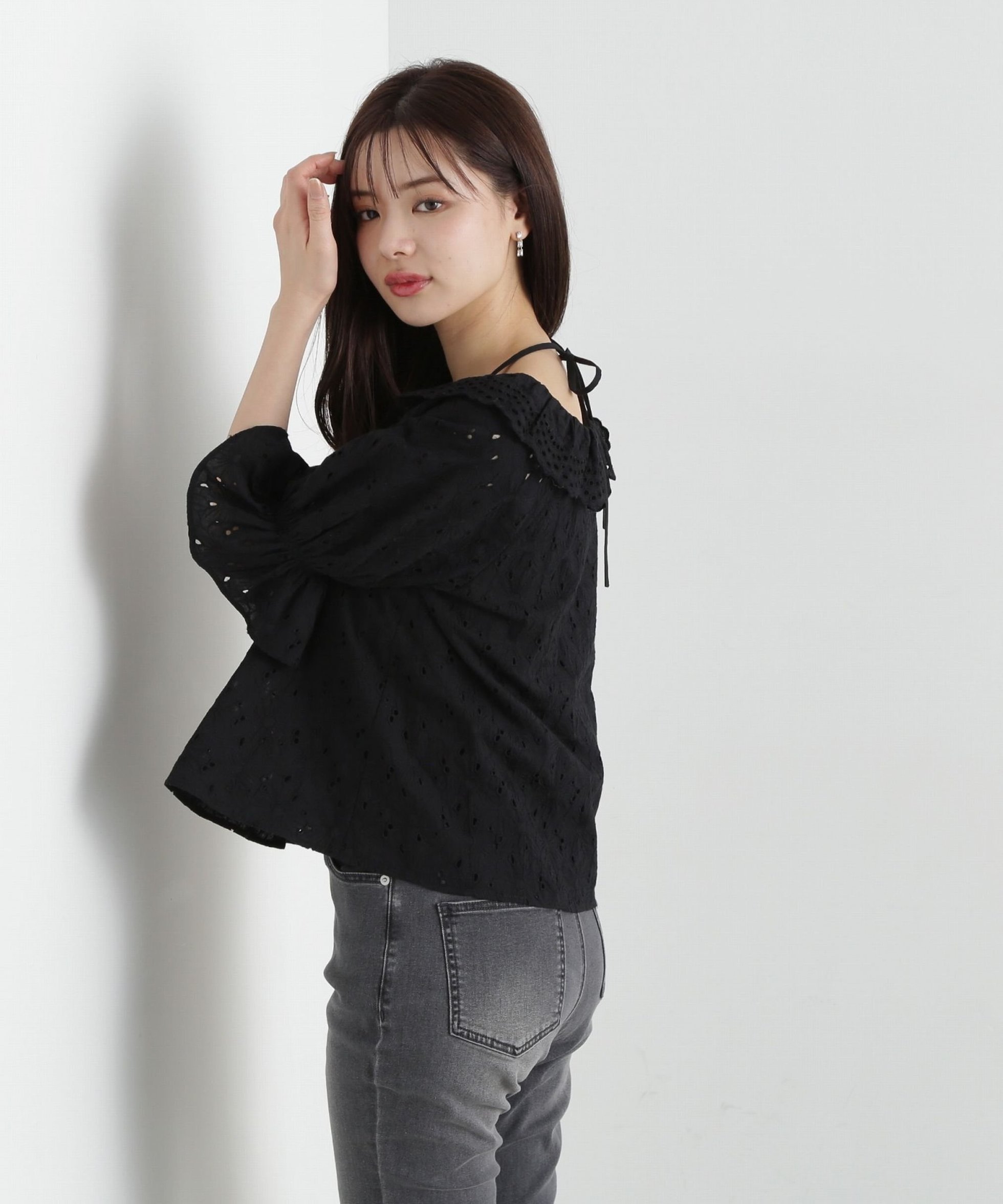 【プロポーション ボディドレッシング/PROPORTION BODY DRESSING】のカットワーク刺繍ブラウス インテリア・キッズ・メンズ・レディースファッション・服の通販 founy(ファニー) 　ファッション　Fashion　レディースファッション　WOMEN　トップス・カットソー　Tops/Tshirt　シャツ/ブラウス　Shirts/Blouses　スカラップ　Scalloped　ワーク　Work　ブラック|ID: prp329100004566469 ipo3291000000032294676