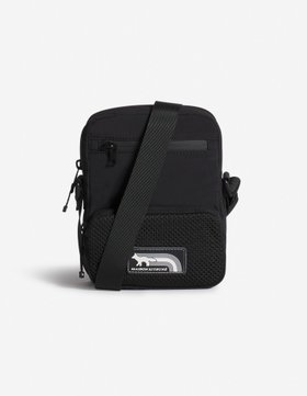 【メゾン キツネ/MAISON KITSUNE / MEN】 Maison Kitsune/FLASH FOX CROSSBODY POACH人気、トレンドファッション・服の通販 founy(ファニー) ファッション Fashion メンズファッション MEN ショルダー Shoulder シリコン Silicon パッチ Patch フロント Front ポケット Pocket メッシュ Mesh ラップ Wrap 夏 Summer S/S・春夏 Ss・Spring/Summer |ID:prp329100004566476