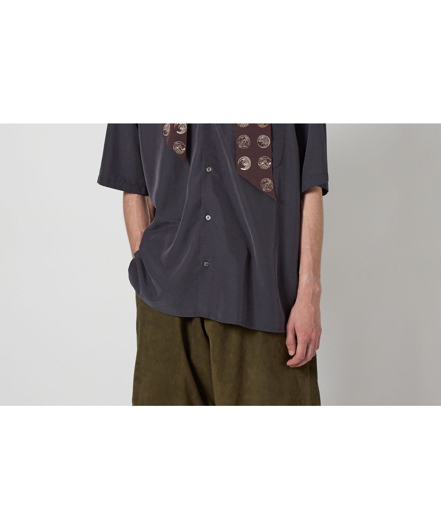 【ビューティ&ユース ユナイテッドアローズ/BEAUTY&YOUTH / UNITED ARROWS / MEN】のSteven Alan ドレープ レギュラーカラー ショートスリーブ シャツ STANDARD LOOSE BOX インテリア・キッズ・メンズ・レディースファッション・服の通販 founy(ファニー) 　ファッション　Fashion　メンズファッション　Fashion for Men　おすすめ　Recommended / Our Picks　ショート　Short, Short Length　スリット　Slit, Slit Detail　スリーブ　Sleeve, Long Sleeve / Short Sleeve　ドレープ　Drape, Draping Fabric　バランス　Balance, Style Balance　ボックス　Boxy, Box Shape　ルーズ　Loose, Oversized　レギュラー　Regular, Standard Fit　ヴィンテージ　Vintage Style　エレガント 上品　Elegant　夏　Summer　羽織　Haori, Light Jacket　BLACK|ID: prp329100004566482 ipo3291000000033108658