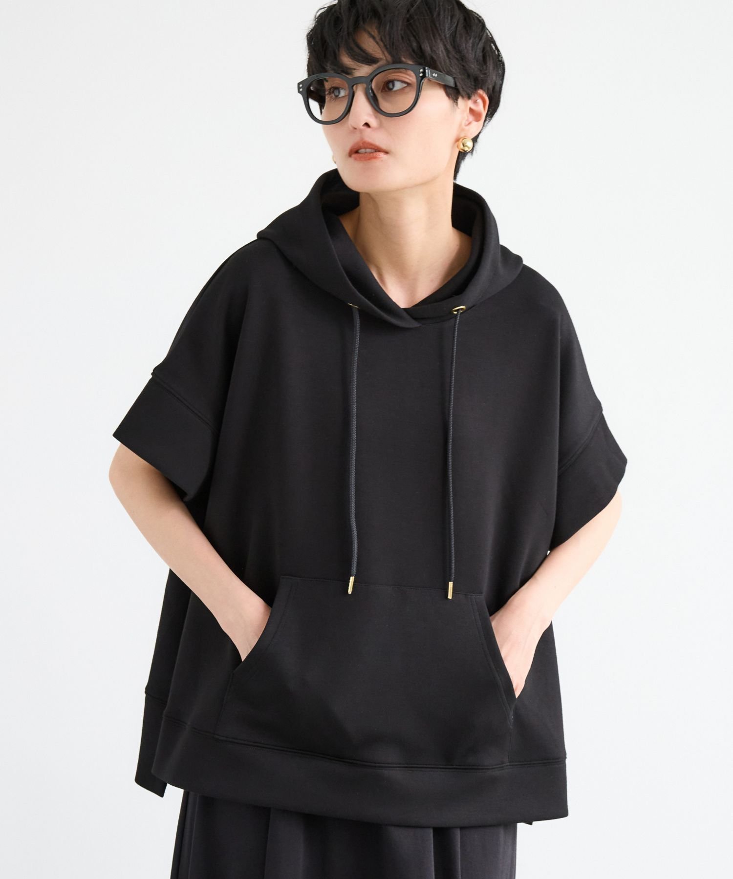 【バンヤードストーム/BARNYARDSTORM】のハーフスリーブパーカー【WEB限定】 インテリア・キッズ・メンズ・レディースファッション・服の通販 founy(ファニー) 　ファッション　Fashion　レディースファッション　Fashion for Women　トップス・カットソー　Cut & Sew Tops　レディースパーカー・カジュアルフーディー　Casual Hoodies & Sweatshirts　シンプル　Simple, Minimal　スリット　Slit, Slit Detail　人気　Popular, Best Seller　ブラック19|ID: prp329100004566537 ipo3291000000032714578
