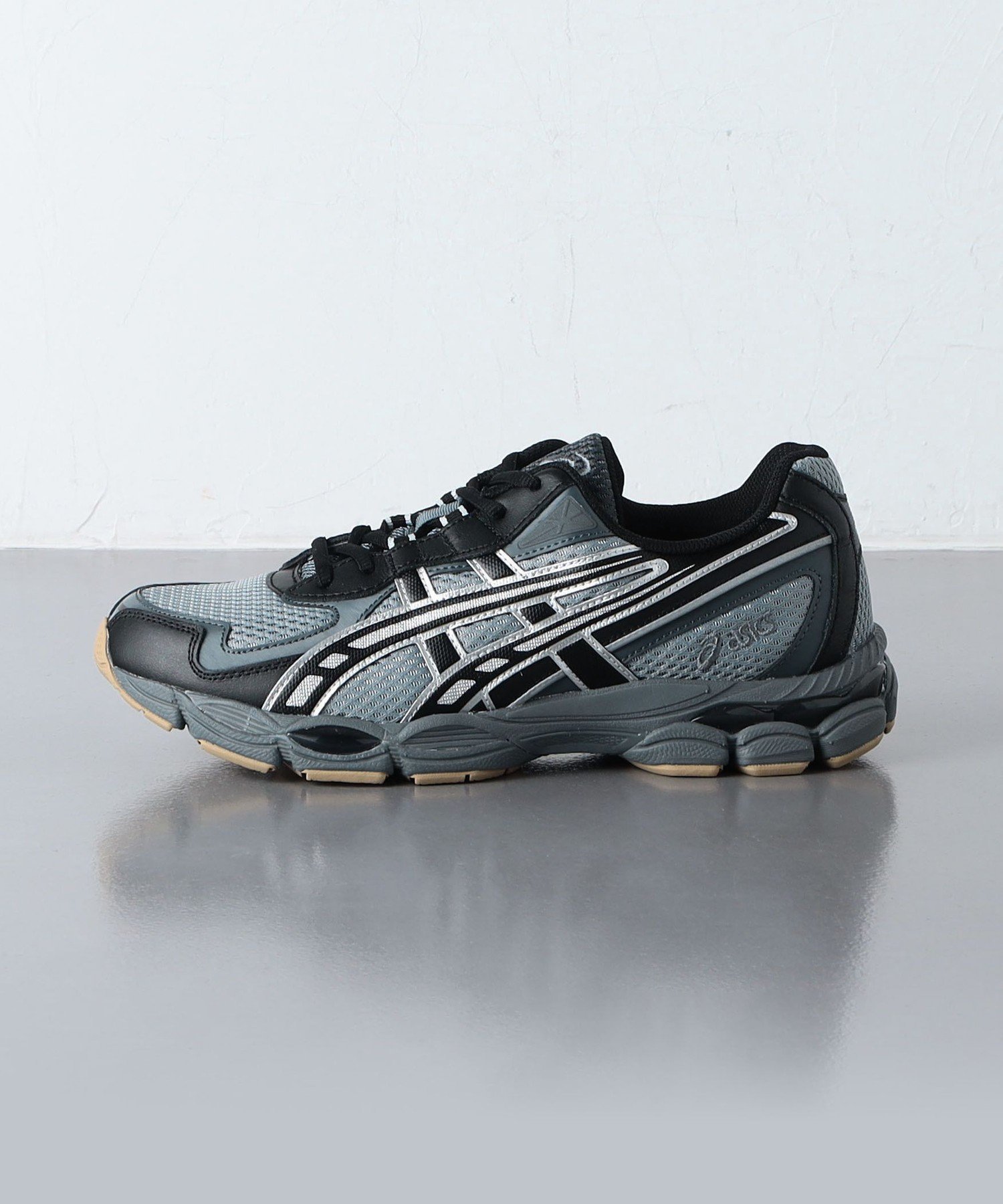 【ユナイテッドアローズ/UNITED ARROWS / MEN】のasics GEL-NYC 2055/スニーカー 人気、トレンドファッション・服の通販 founy(ファニー) 　ファッション　Fashion　メンズファッション　Men's Style Online　シューズ・靴　Shoes/Men　スニーカー　Sneakers　アイレット　Eyelet　シューズ　Shoes　ストライプ　Stripe　スニーカー　Sneakers　スポーツ　Sports　ランニング　Running　 other-1|ID: prp329100004566538 ipo3291000000032660064