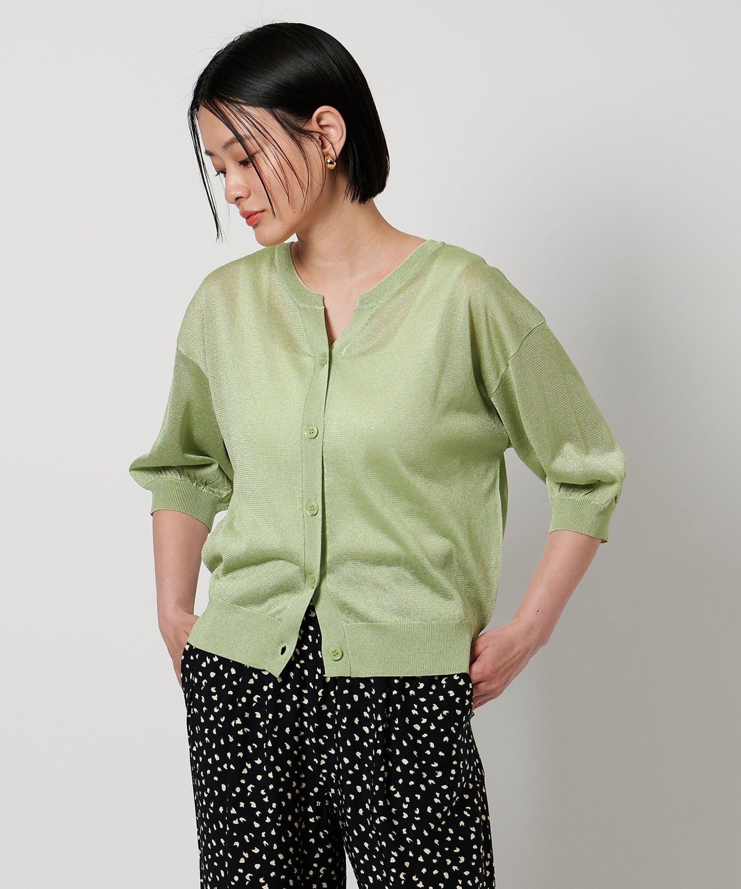 【その他のブランド/Other】のシアー キーネックカーディガン -ウォッシャブル- A DAY IN THE LIFE 人気、トレンドファッション・服の通販 founy(ファニー) 　ファッション　Fashion　レディースファッション　Fashion for Women　トップス・カットソー　Cut & Sew Tops　カーディガン・羽織り　Layered Style Cardigans　おすすめ　Recommended / Our Picks　ウォッシャブル　Machine Washable　カーディガン　Cardigan, Knitwear　シアー　Sheer, See-Through　ショート　Short, Short Length　スリーブ　Sleeve, Long Sleeve / Short Sleeve　タンク　Tank Top, Sleeveless Top　ノースリーブ　Sleeveless, No-Sleeve　ブライト　Bright, Shiny　エレガント 上品　Elegant　 other-1|ID: prp329100004566578 ipo3291000000032726375
