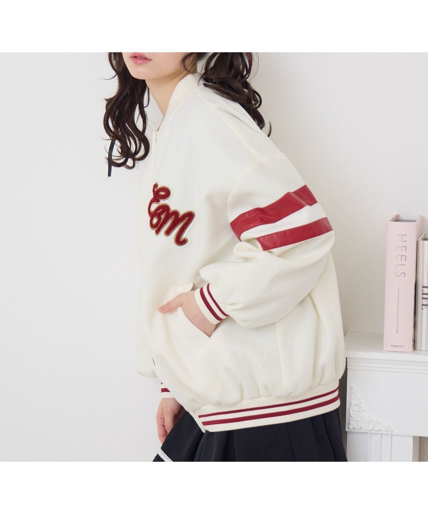 【レトロガール/RETRO GIRL】の袖ラインワッペンBZ インテリア・キッズ・メンズ・レディースファッション・服の通販 founy(ファニー) 　ファッション　Fashion　レディースファッション　WOMEN　トップス・カットソー　Tops/Tshirt　ジャケット　Jacket　ブルゾン　Blouson　ボトム　Bottom　春　Spring　羽織　Haori　エクリュ|ID: prp329100004566622 ipo3291000000032295871