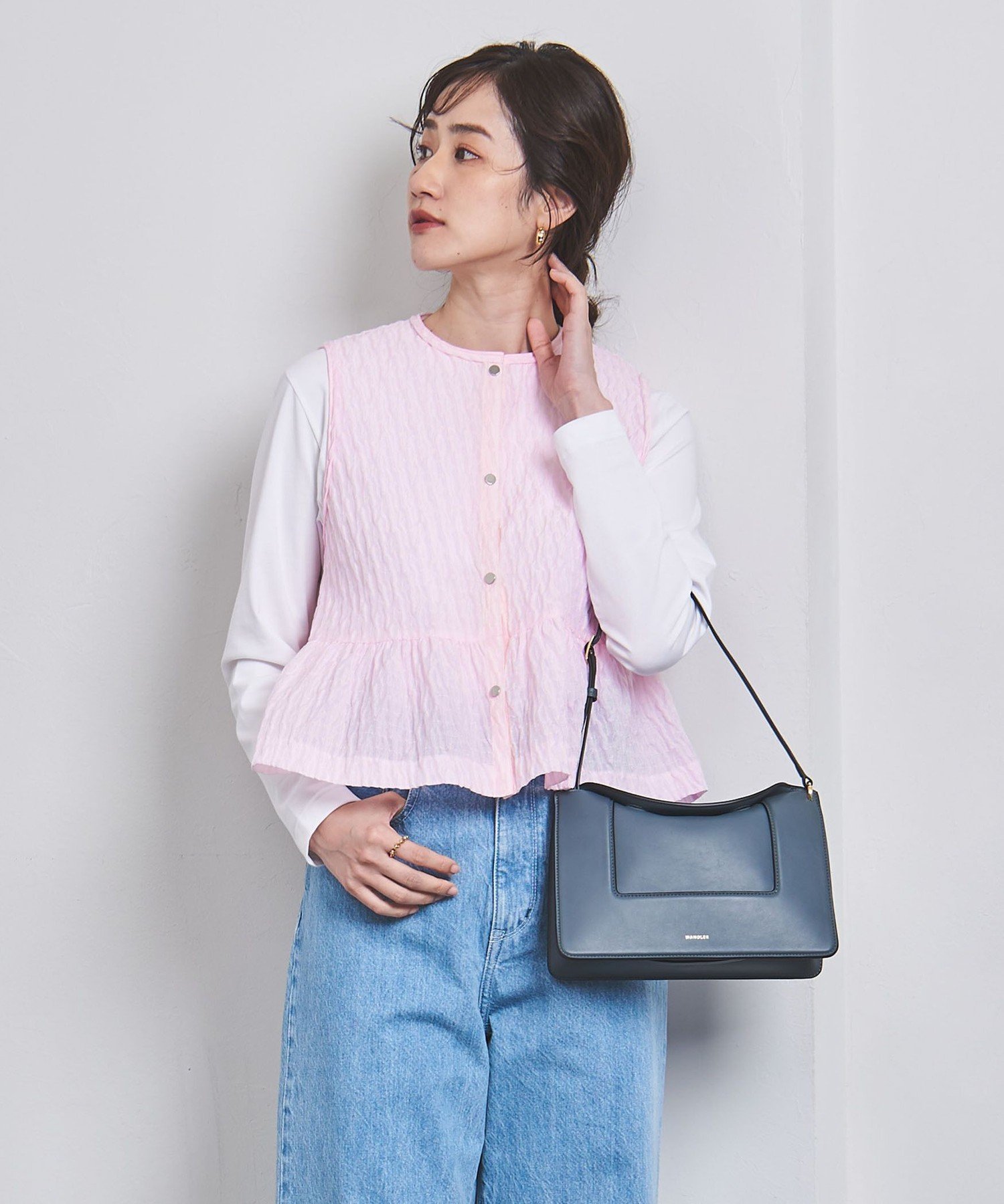 【その他のブランド/Other】のエアリージャカード ベスト インテリア・キッズ・メンズ・レディースファッション・服の通販 founy(ファニー) 　ファッション　Fashion　レディースファッション　WOMEN　アウター　Coat Outerwear　トップス・カットソー　Tops/Tshirt　ベスト/ジレ　Gilets/Vests　オーガンジー　Organdy　カットソー　Cut And Sew　キャミワンピース　Cami Dress　ショート　Short　シンプル　Simple　ジャカード　Jacquard　タートルネック　Turtleneck　デニム　Denim　フェミニン　Feminine　フロント　Front　ベスト　Vest　ペプラム　Peplum　メタル　Metal　LT.PINK|ID: prp329100004566632 ipo3291000000032295939