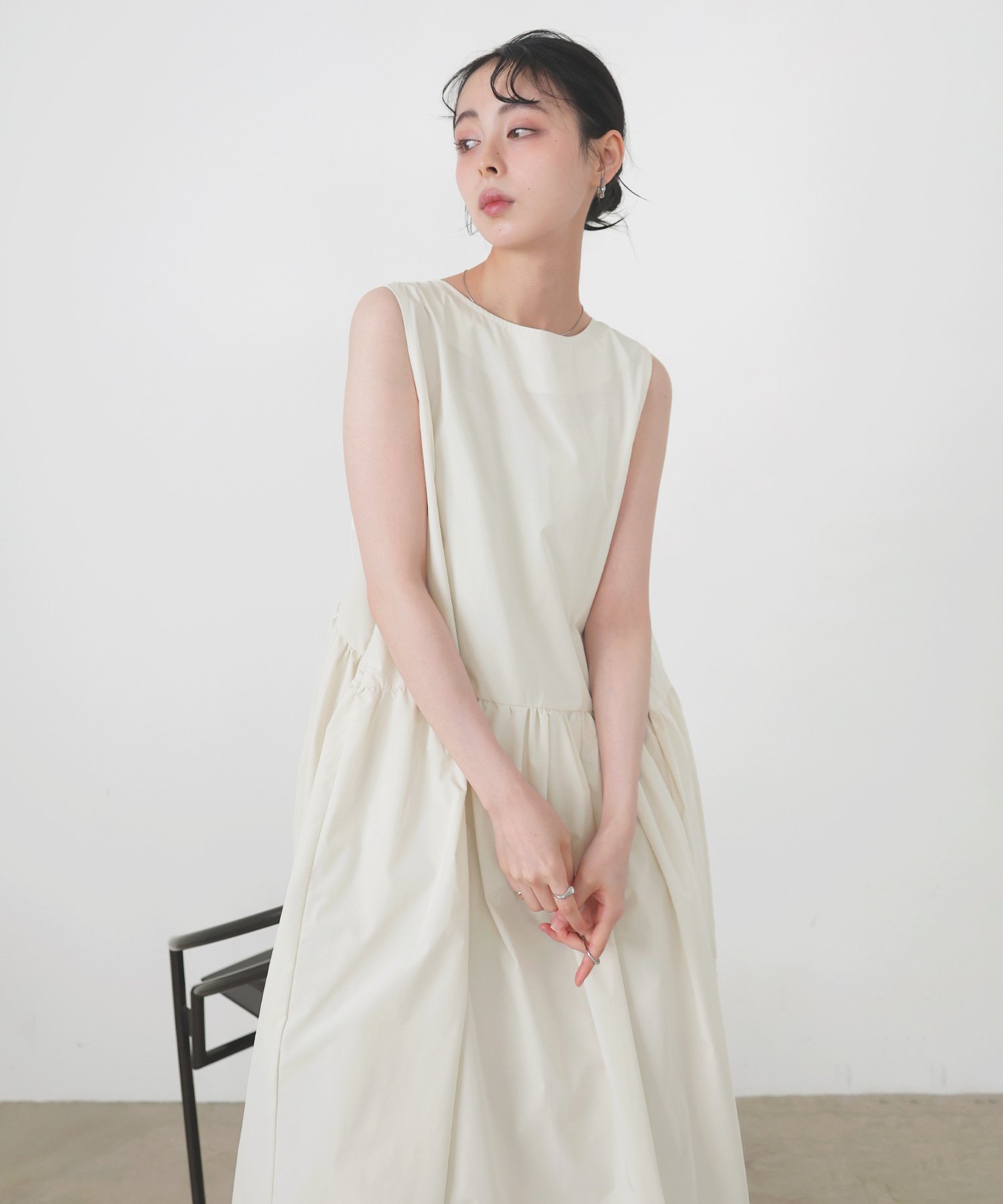 【リアン/Lian】のバックリボンワンピース インテリア・キッズ・メンズ・レディースファッション・服の通販 founy(ファニー) 　ファッション　Fashion　レディースファッション　WOMEN　ワンピース　Dress　リボン　Ribbon　アイボリー|ID: prp329100004566973 ipo3291000000032299724