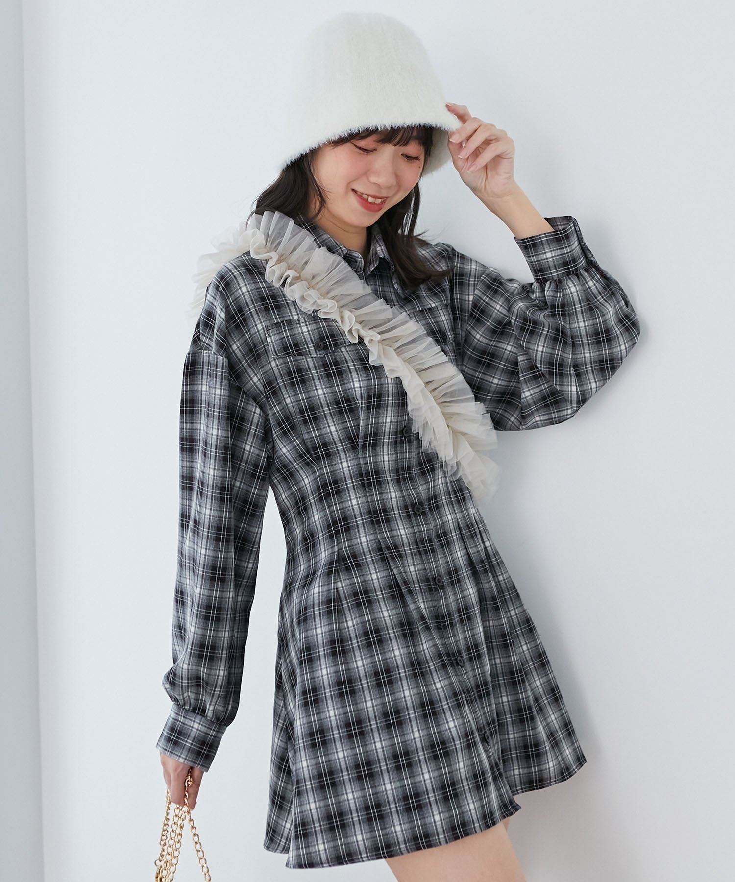 【マジェスティック レゴン/MAJESTIC LEGON】のバックレースアップミニシャツワンピ インテリア・キッズ・メンズ・レディースファッション・服の通販 founy(ファニー) 　ファッション　Fashion　レディースファッション　WOMEN　ワンピース　Dress　シャツワンピース　Shirt Dresses　おすすめ　Recommend　シャツワンピ　Shirt Dress　ショート　Short　ダウン　Down　フェイク　Fake　フェミニン　Feminine　フラップ　Flap　フレア　Flare　レース　Race　再入荷　Restock/Back In Stock/Re Arrival　ブラック柄|ID: prp329100004566983 ipo3291000000032299784