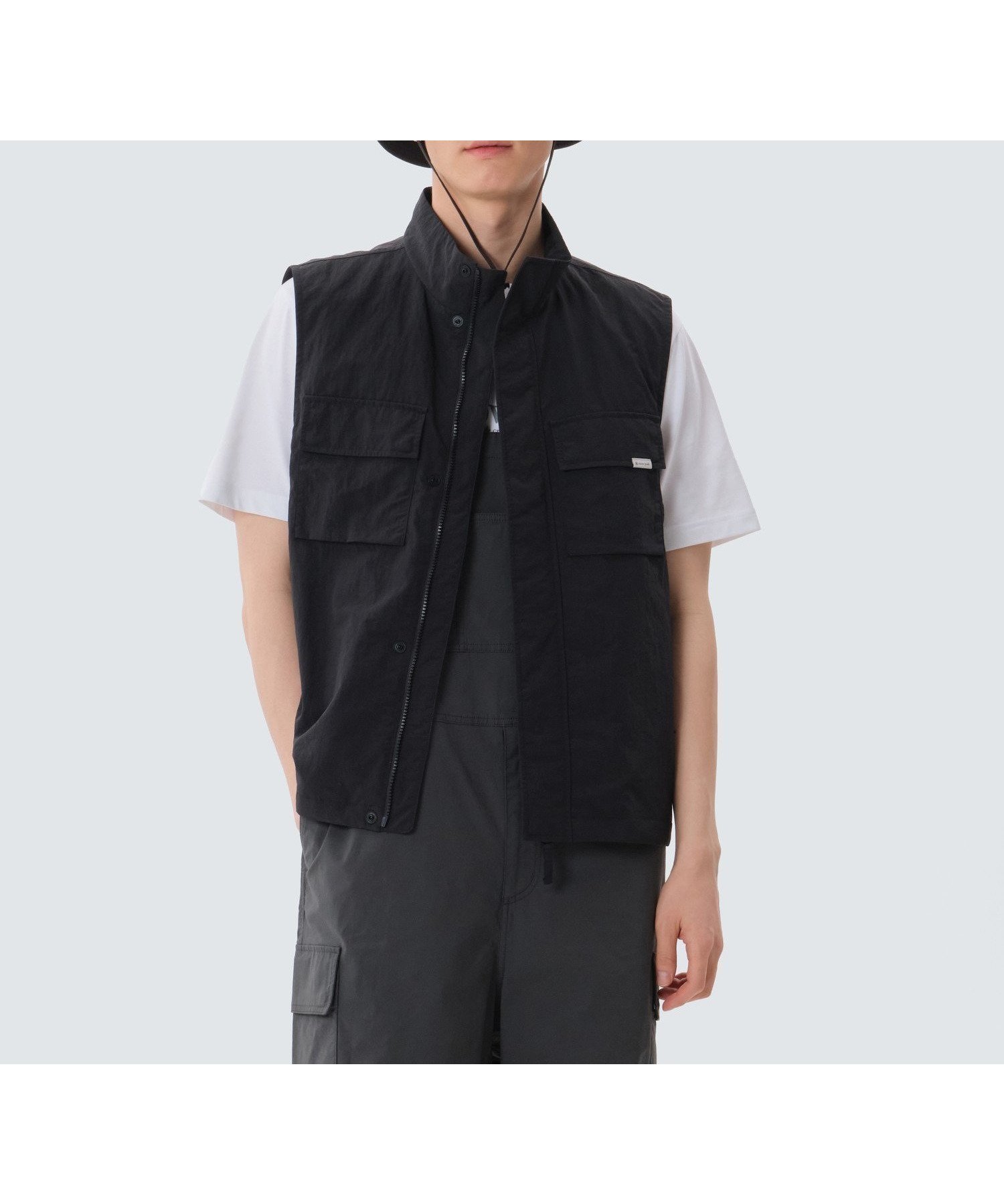 【スノーピーク/SNOW PEAK】のCample Vest インテリア・キッズ・メンズ・レディースファッション・服の通販 founy(ファニー) 　ファッション　Fashion　レディースファッション　WOMEN　アウター　Coat Outerwear　トップス・カットソー　Tops/Tshirt　ベスト/ジレ　Gilets/Vests　アウトドア　Outdoor　春　Spring　コレクション　Collection　抗菌　Antibacterial　シンプル　Simple　スタンド　Stand　スマート　Smart　ベスト　Vest　ポケット　Pocket　A/W・秋冬　Aw・Autumn/Winter・Fw・Fall-Winter　S/S・春夏　Ss・Spring/Summer　夏　Summer　2025年　2025　2025春夏・S/S　Ss,Spring/Summer,2025　DARK CHARCOAL|ID: prp329100004567003 ipo3291000000032299932