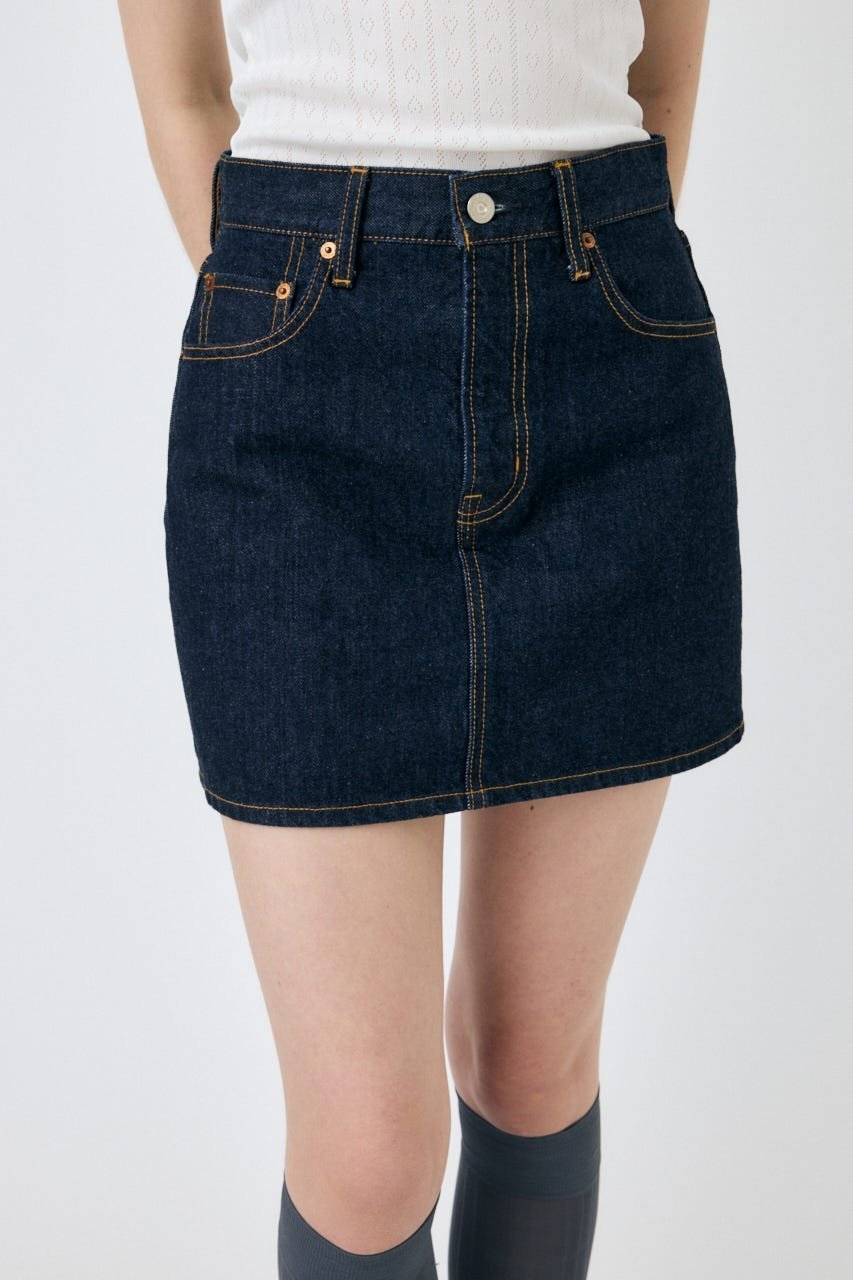 【マウジー/moussy】のDENIM ミニスカート インテリア・キッズ・メンズ・レディースファッション・服の通販 founy(ファニー) 　ファッション　Fashion　レディースファッション　WOMEN　スカート　Skirt　ミニスカート　Mini Skirts　厚底　Platforms　クラッシュ　Crash　シューズ　Shoes　スタンダード　Standard　ダメージ　Damage　デニム　Denim　台形　Trapezoid　人気　Popularity　バランス　Balance　ミニスカート　Mini Skirt　ロング　Long　再入荷　Restock/Back In Stock/Re Arrival　おすすめ　Recommend　One Wash1|ID: prp329100004567254 ipo3291000000032303067