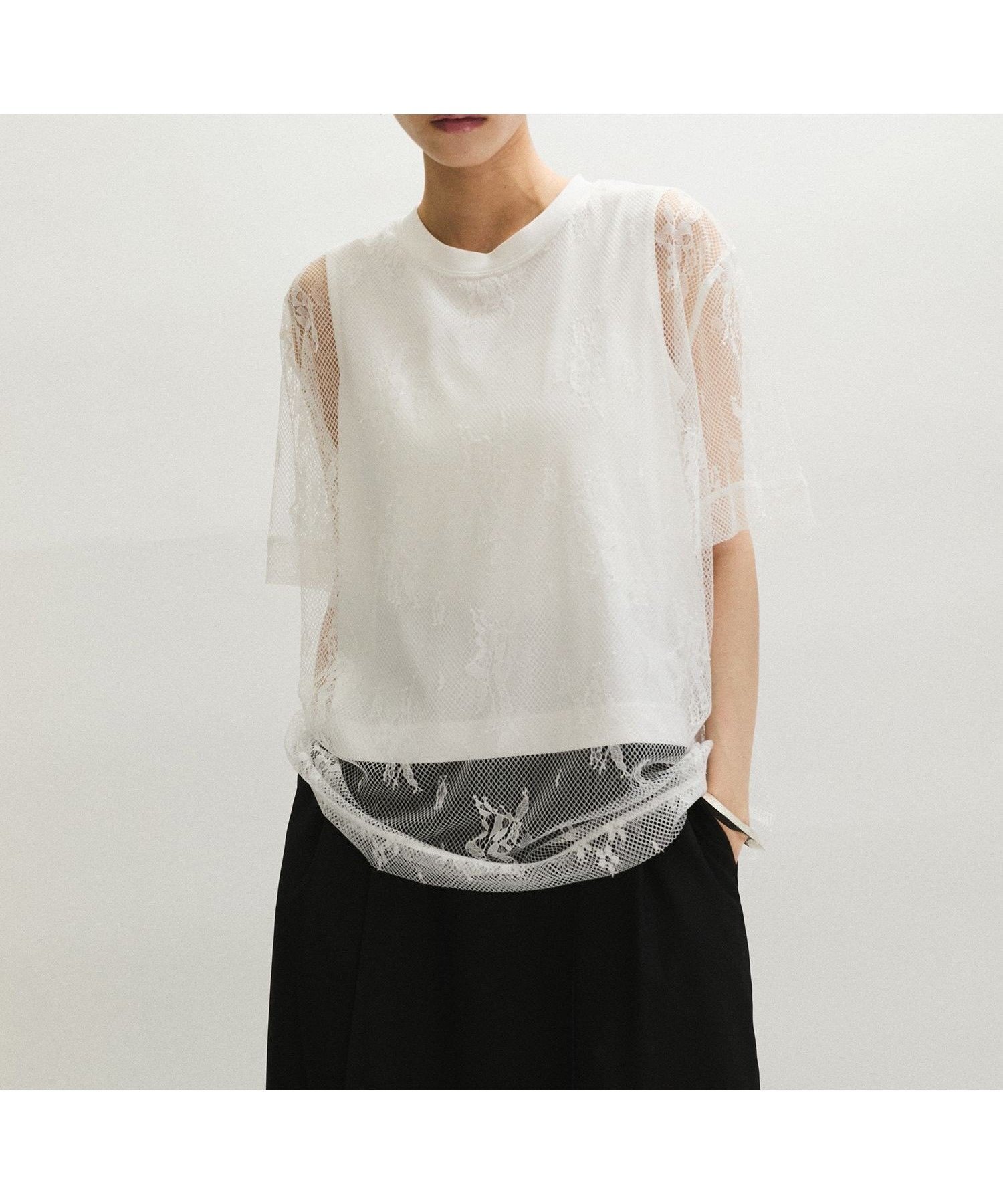 【アダム エ ロペ/ADAM ET ROPE'】のレースTEE 人気、トレンドファッション・服の通販 founy(ファニー) 　ファッション　Fashion　レディースファッション　WOMEN　インナー　Inner　春　Spring　カッティング　Cutting　カットソー　Cut And Sew　吸水　Water Absorption　ストレート　Straight　デニム　Denim　ノースリーブ　No Sleeve　フェミニン　Feminine　メッシュ　Mesh　レース　Race　ワイド　Wide　S/S・春夏　Ss・Spring/Summer　おすすめ　Recommend　夏　Summer　2025年　2025　2025春夏・S/S　Ss,Spring/Summer,2025　 other-1|ID: prp329100004567351 ipo3291000000032304301