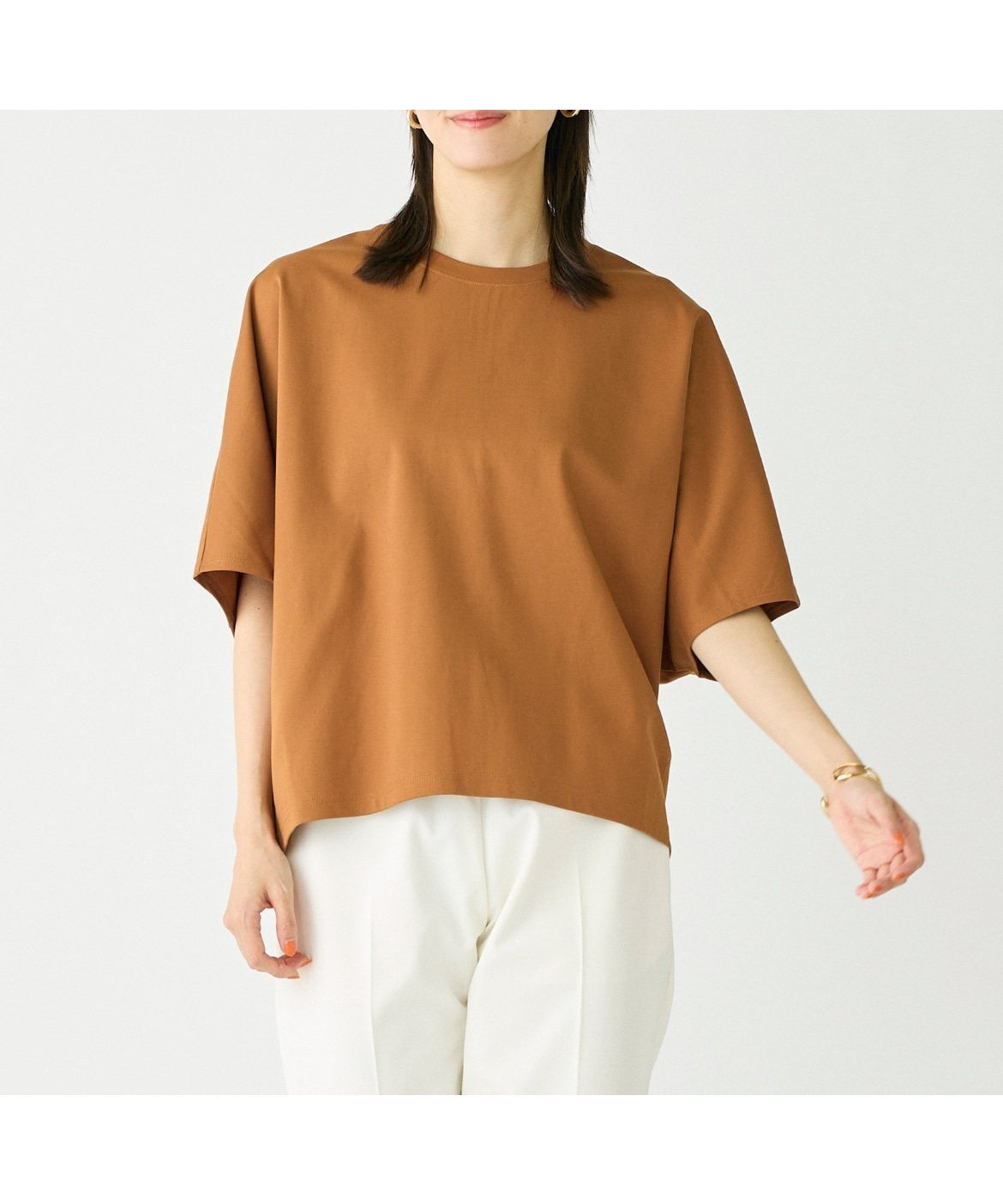 【イッツインターナショナル/I.T.'S. international】のバックジップTシャツ インテリア・キッズ・メンズ・レディースファッション・服の通販 founy(ファニー) 　ファッション　Fashion　レディースファッション　WOMEN　トップス・カットソー　Tops/Tshirt　シャツ/ブラウス　Shirts/Blouses　ロング / Tシャツ　T-Shirts　バッグ　Bag　クロップド　Cropped　コンパクト　Compact　シンプル　Simple　スマート　Smart　バランス　Balance　ヘムライン　Hemline　ボトム　Bottom　リラックス　Relax　エレガント 上品　Elegant　キンチャ|ID: prp329100004567484 ipo3291000000032305759