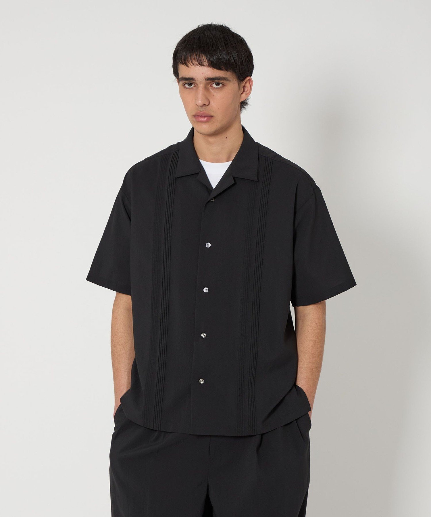 【ビューティ&ユース ユナイテッドアローズ/BEAUTY&YOUTH / UNITED ARROWS / MEN】のRENU TROシリーズ ピンタック オープンカラー シャツ -セットアップ対応- インテリア・キッズ・メンズ・レディースファッション・服の通販 founy(ファニー) 　ファッション　Fashion　メンズファッション　Fashion for Men　セットアップ　Matching Sets　春　Spring　カーゴパンツ　Cargo Pants, Utility Pants　ショーツ　Shorts, Short Pants　セットアップ　Set-Up, Coordinated Outfit　ワイド　Wide, Wide Fit　S/S・春夏　SS, Spring/Summer, Warm Season　夏　Summer　BLACK|ID: prp329100004567535 ipo3291000000032713208