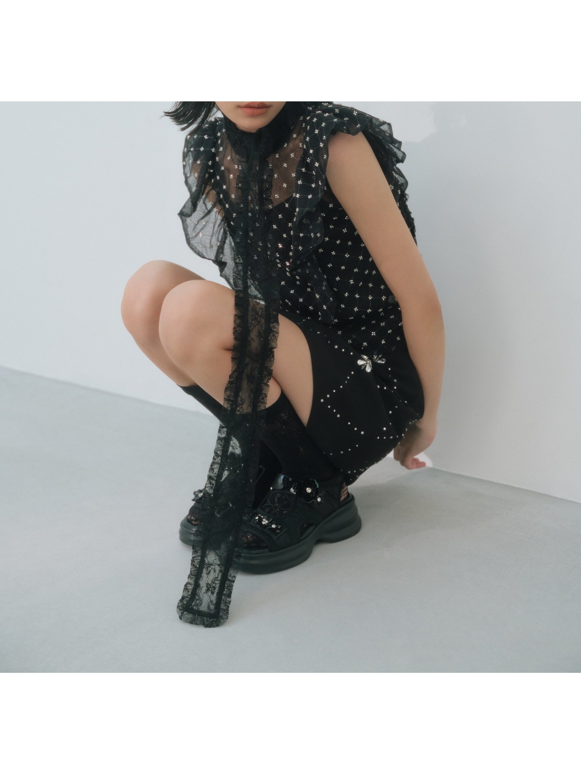 【リリーブラウン/Lily Brown】のL.B CANDY STOCK ボウタイビジューブラウス インテリア・キッズ・メンズ・レディースファッション・服の通販 founy(ファニー) 　ファッション　Fashion　レディースファッション　Ladies' Fashion Online　トップス・カットソー　Tops/Tshirt　シャツ/ブラウス　Shirts/Blouses　インナー　Inner　ドッキング　Docking　リボン　Ribbon　レース　Race　エレガント 上品　Elegant　人気　Popularity　BLK[009]|ID: prp329100004567846 ipo3291000000032687608