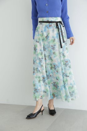 【ジルスチュアート/JILL STUART】のブラーフラワースカート 人気、トレンドファッション・服の通販 founy(ファニー) ファッション Fashion レディースファッション WOMEN スカート Skirt サテン Satin シフォン Chiffon シルク Silk シンプル Simple プリント Print リボン Ribbon ヴィンテージ Vintage エレガント 上品 Elegant |ID:prp329100004568023