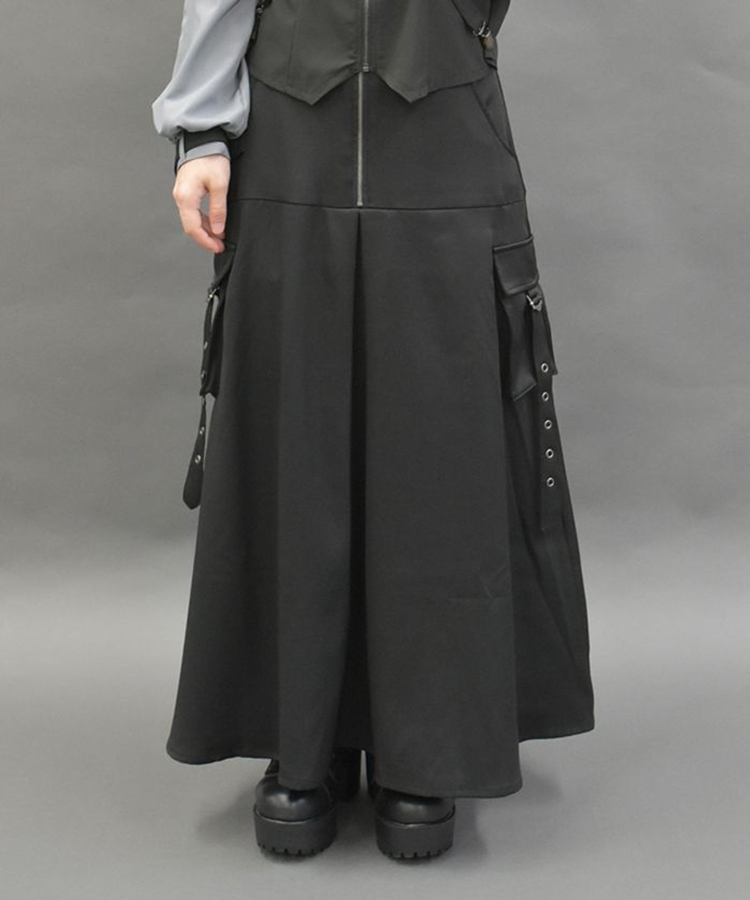 【アクシーズファム/axes femme】のベルトデザインアーミースカート インテリア・キッズ・メンズ・レディースファッション・服の通販 founy(ファニー) 　ファッション　Fashion　レディースファッション　WOMEN　スカート　Skirt　ベルト　Belts　おすすめ　Recommend　フェミニン　Feminine　フロント　Front　ロング　Long　黒|ID: prp329100004568027 ipo3291000000032313451