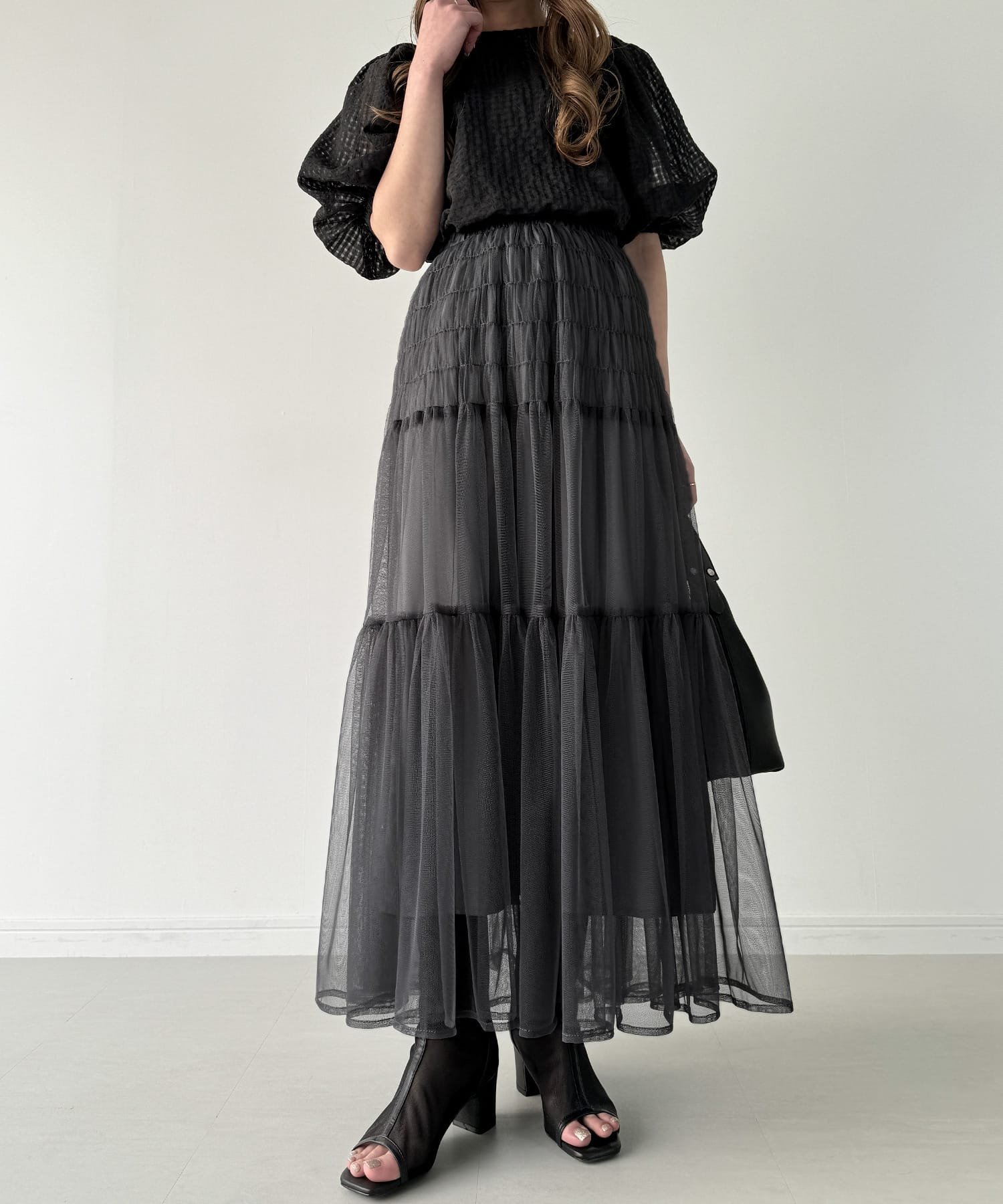 【ジュノア/JUNOAH】のキャザーティアードチュールスカート インテリア・キッズ・メンズ・レディースファッション・服の通販 founy(ファニー) 　ファッション　Fashion　レディースファッション　WOMEN　スカート　Skirt　ダークグレー|ID: prp329100004568169 ipo3291000000032315353