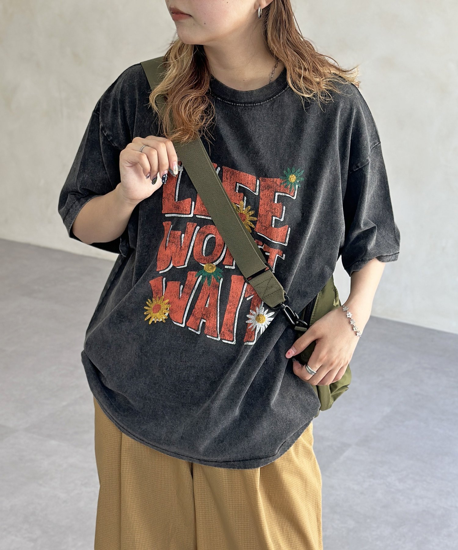 【シーピーシーエム/CPCM】のパウダー加工ヴィンテージライクT インテリア・キッズ・メンズ・レディースファッション・服の通販 founy(ファニー) 　ファッション　Fashion　レディースファッション　WOMEN　おすすめ　Recommend　デニム　Denim　パウダー　Powder　リアル　Real　ワイド　Wide　ヴィンテージ　Vintage　ブラックニッケル|ID: prp329100004568374 ipo3291000000032317718