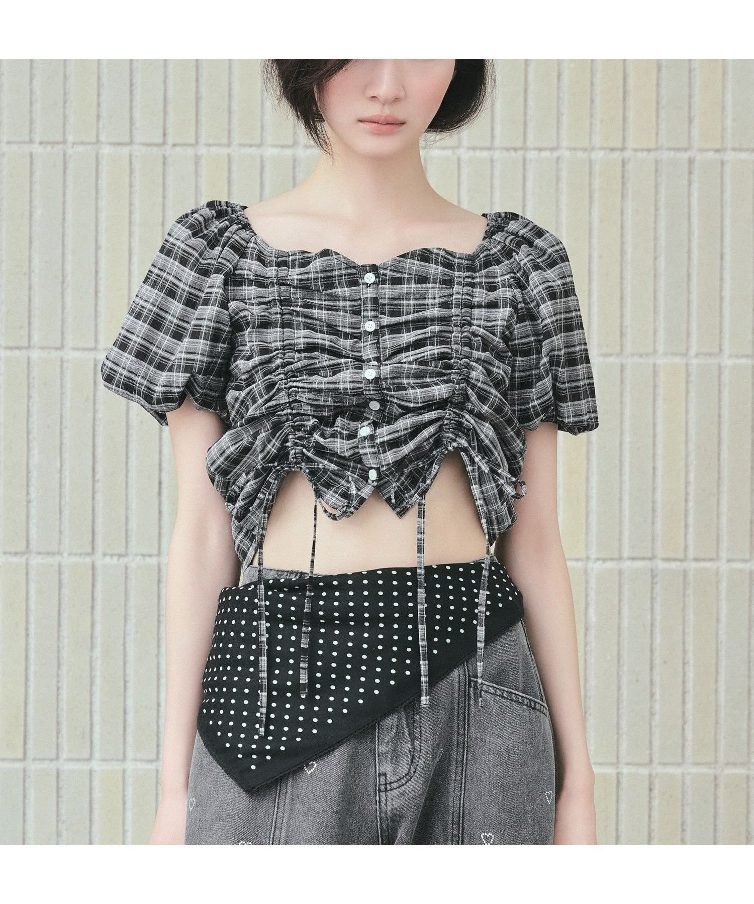 【ヘザー/Heather】の2WAYドロストブラウス(半袖) インテリア・キッズ・メンズ・レディースファッション・服の通販 founy(ファニー) 　ファッション　Fashion　レディースファッション　WOMEN　トップス・カットソー　Tops/Tshirt　シャツ/ブラウス　Shirts/Blouses　オフショルダー　Off Shoulder　スクエア　Square　デニム　Denim　フロント　Front　半袖　Short Sleeve　ブラックチェック|ID: prp329100004568642 ipo3291000000032321096
