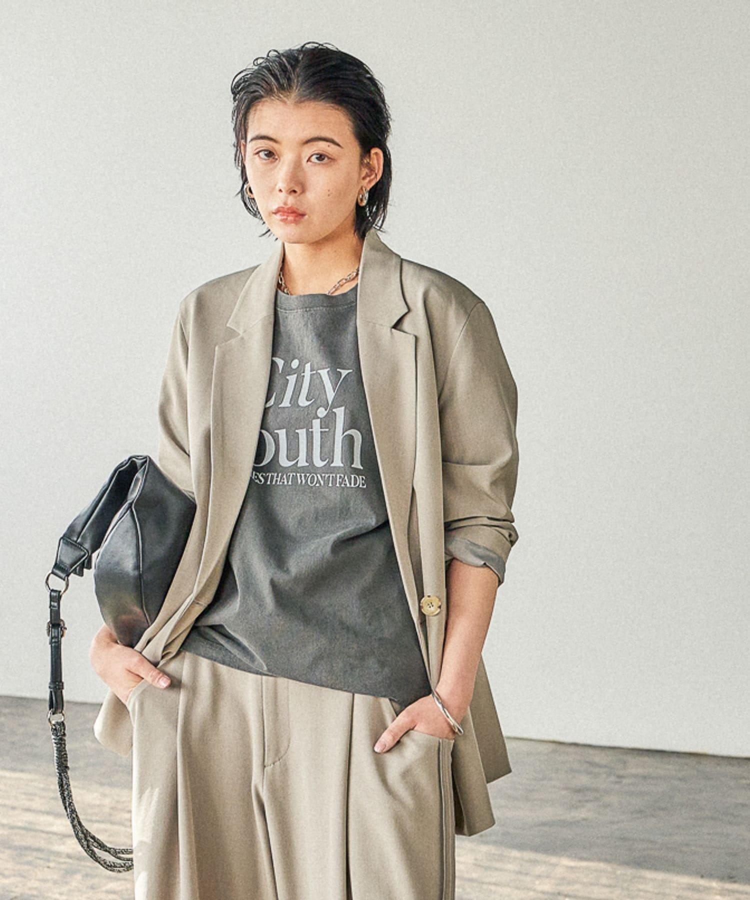 【ベイフロー/BAYFLOW】のシワになりにくい ダブルテーラードジャケット インテリア・キッズ・メンズ・レディースファッション・服の通販 founy(ファニー) 　ファッション　Fashion　レディースファッション　WOMEN　アウター　Coat Outerwear　ジャケット　Jackets　テーラードジャケット　Tailored Jackets　おすすめ　Recommend　セットアップ　Set Up　ツイル　Twill　ボックス　Box　グレージュ13|ID: prp329100004568654 ipo3291000000032321363
