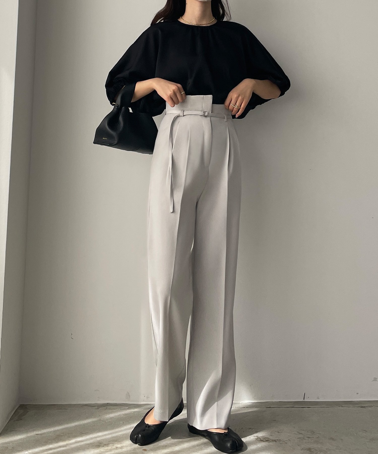 【ジュノア/JUNOAH】のベルト付ハイウエストパンツ インテリア・キッズ・メンズ・レディースファッション・服の通販 founy(ファニー) 　ファッション　Fashion　レディースファッション　WOMEN　パンツ　Pants　ベルト　Belts　ライトグレー|ID: prp329100004568873 ipo3291000000032323733