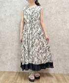 【アクシーズファム/axes femme】の花柄裾配色ワンピース 人気、トレンドファッション・服の通販 founy(ファニー) ファッション Fashion レディースファッション WOMEN ワンピース Dress カーディガン Cardigan ギャザー Gather サンダル Sandals シューズ Shoes ジャケット Jacket デニム Denim バレエ Ballet フリル Frills ヘムライン Hemline モノトーン Monotone リーフ Leaf エレガント 上品 Elegant thumbnail 生成り|ID: prp329100004568915 ipo3291000000032323993