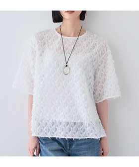【インディヴィ/INDIVI】の春SALE!【トレンド/ヘアリー】フリンジカットジャカードTブラウス 人気、トレンドファッション・服の通販 founy(ファニー) ファッション Fashion レディースファッション WOMEN トップス・カットソー Tops/Tshirt シャツ/ブラウス Shirts/Blouses おすすめ Recommend ジャカード Jacquard スリット Slit デニム Denim トレンド Trend ワイド Wide 半袖 Short Sleeve 夏 Summer 春 Spring ビジネス 仕事 通勤 Business |ID:prp329100004568993