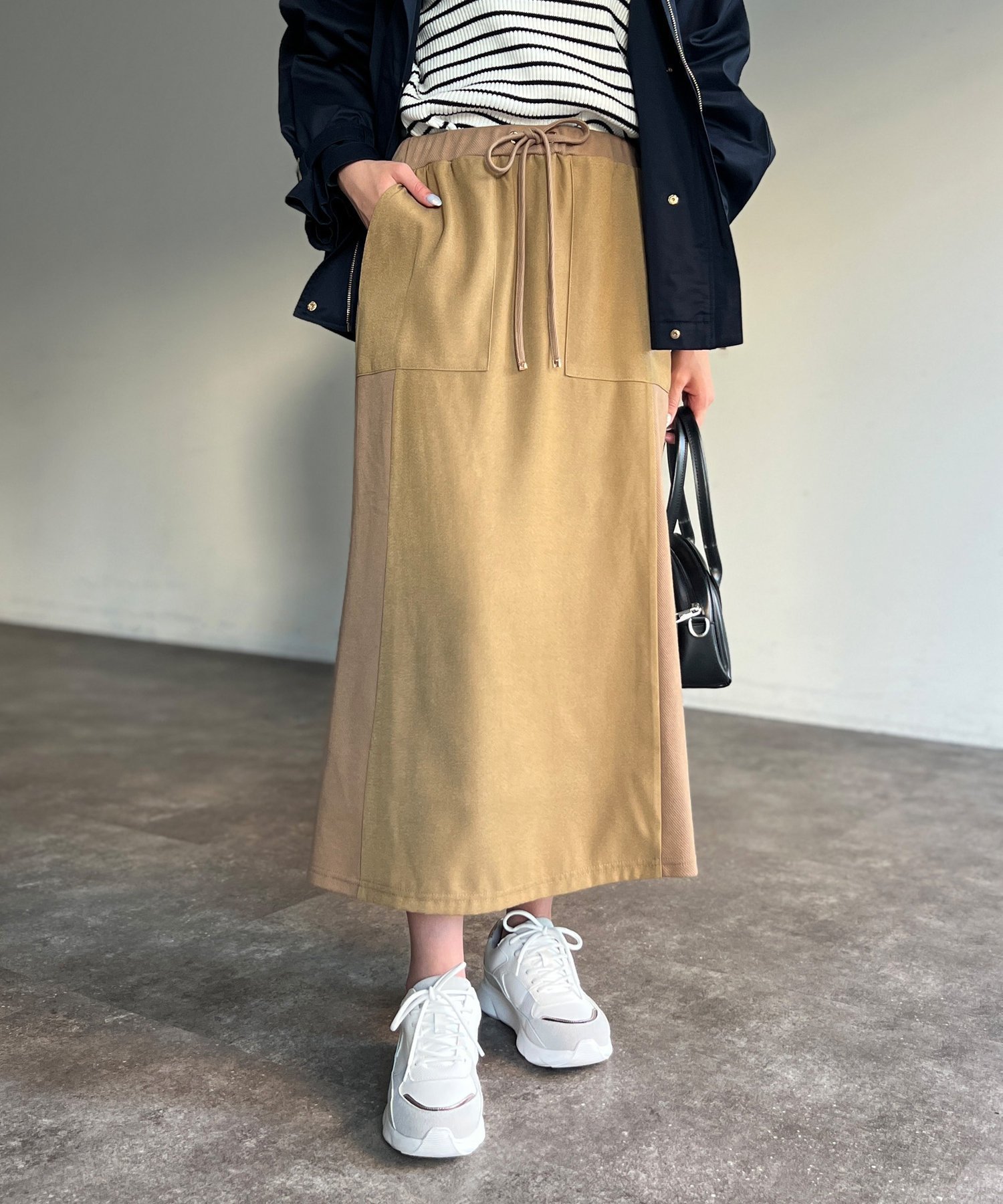 【シェトワ/Chez toi】の異素材ナロースカート インテリア・キッズ・メンズ・レディースファッション・服の通販 founy(ファニー) 　ファッション　Fashion　レディースファッション　WOMEN　スカート　Skirt　カットソー　Cut And Sew　ギャザー　Gather　コンパクト　Compact　シンプル　Simple　スリット　Slit　デニム　Denim　パウダー　Powder　リラックス　Relax　プチプライス・低価格　Affordable　おすすめ　Recommend　ベージュ|ID: prp329100004569174 ipo3291000000032326597