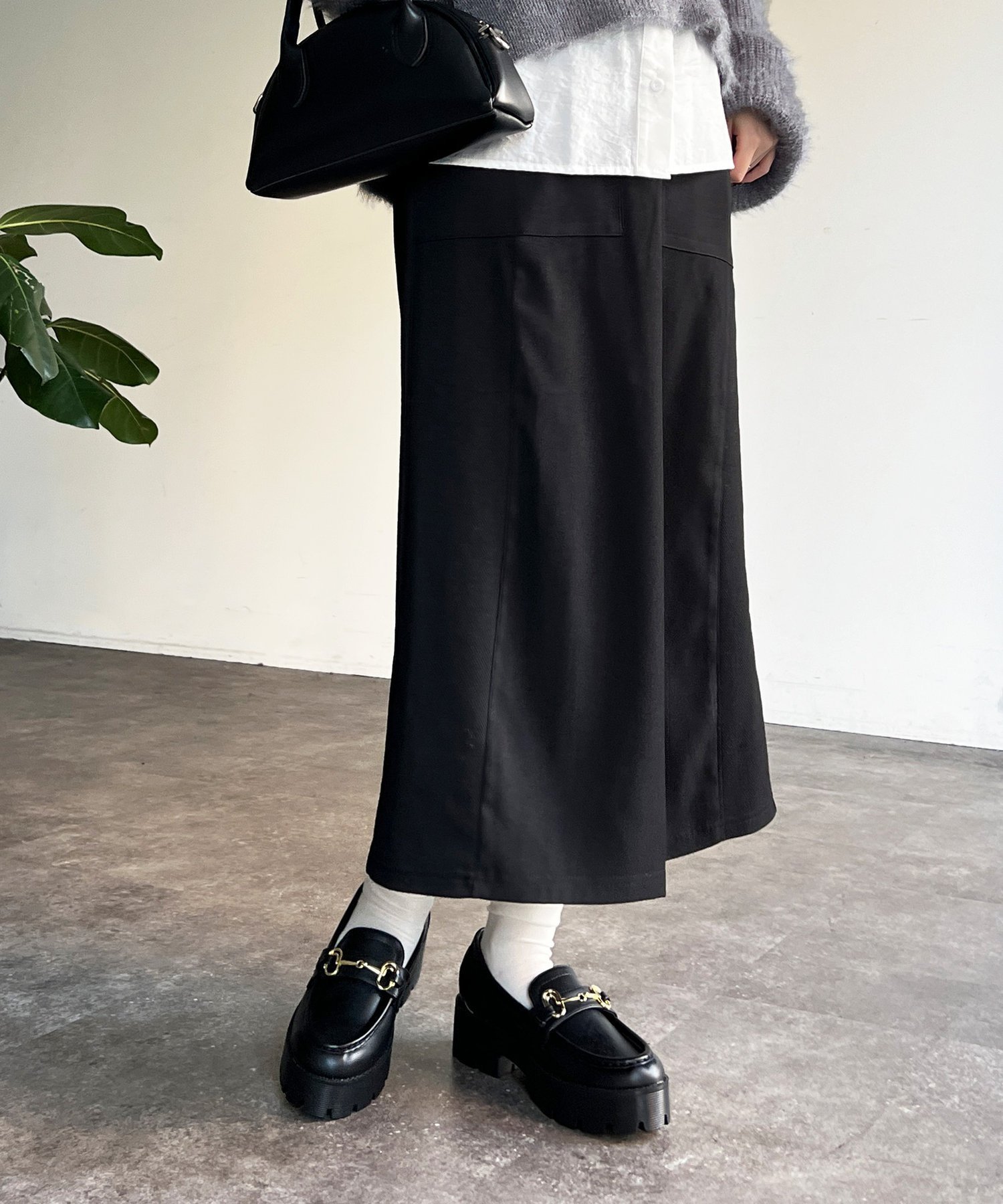 【シェトワ/Chez toi】の異素材ナロースカート インテリア・キッズ・メンズ・レディースファッション・服の通販 founy(ファニー) 　ファッション　Fashion　レディースファッション　WOMEN　スカート　Skirt　カットソー　Cut And Sew　ギャザー　Gather　コンパクト　Compact　シンプル　Simple　スリット　Slit　デニム　Denim　パウダー　Powder　リラックス　Relax　プチプライス・低価格　Affordable　おすすめ　Recommend　ブラック|ID: prp329100004569174 ipo3291000000032326598