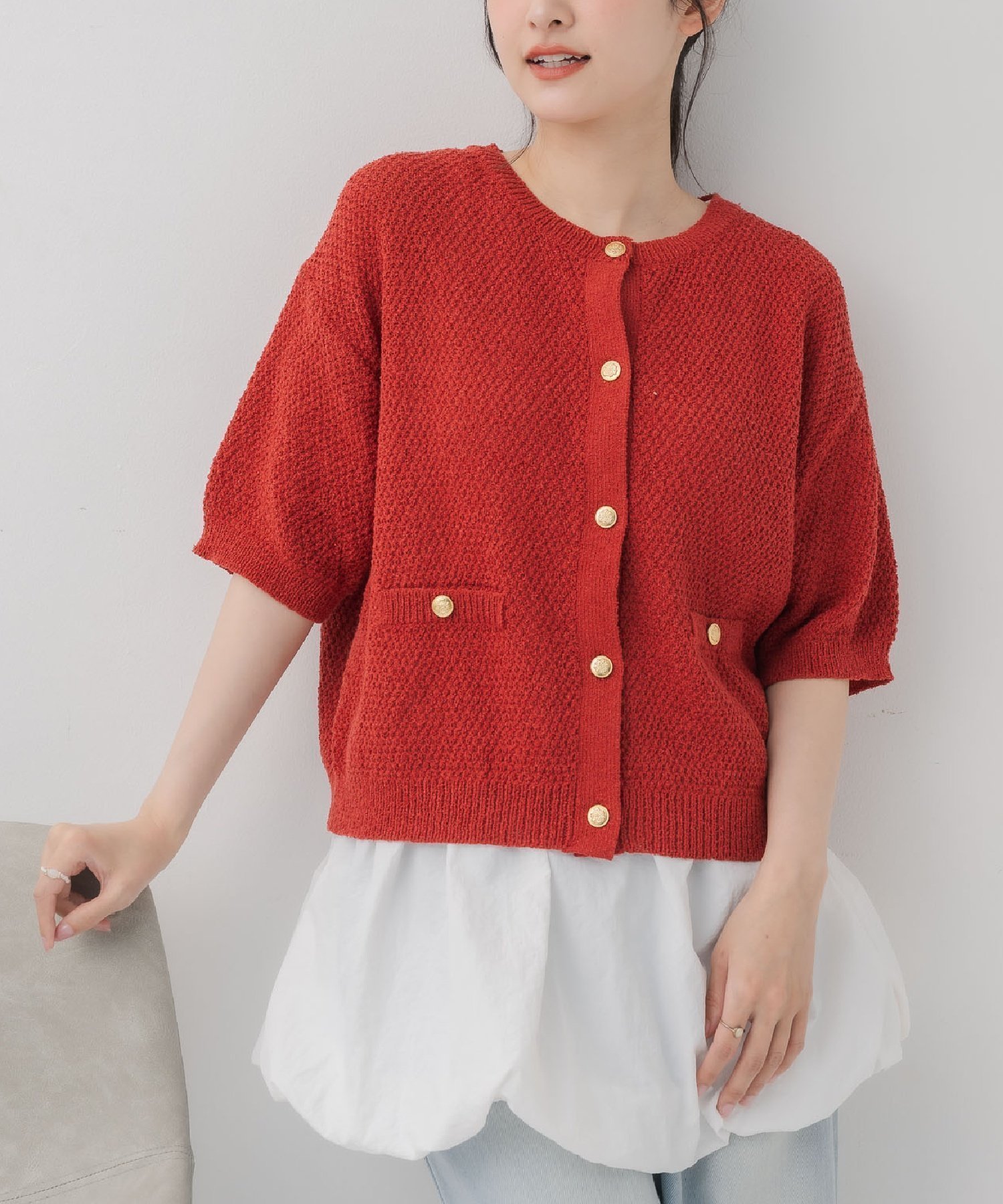 【レトロガール/RETRO GIRL】の金釦半袖NTカーデ インテリア・キッズ・メンズ・レディースファッション・服の通販 founy(ファニー) 　ファッション　Fashion　レディースファッション　WOMEN　トップス・カットソー　Tops/Tshirt　おすすめ　Recommend　カーディガン　Cardigan　サマー　Summer　スラックス　Slacks　トレンド　Trend　バルーン　Balloon　ベーシック　Basic　エレガント 上品　Elegant　半袖　Short Sleeve　夏　Summer　レッド|ID: prp329100004569729 ipo3291000000032331345