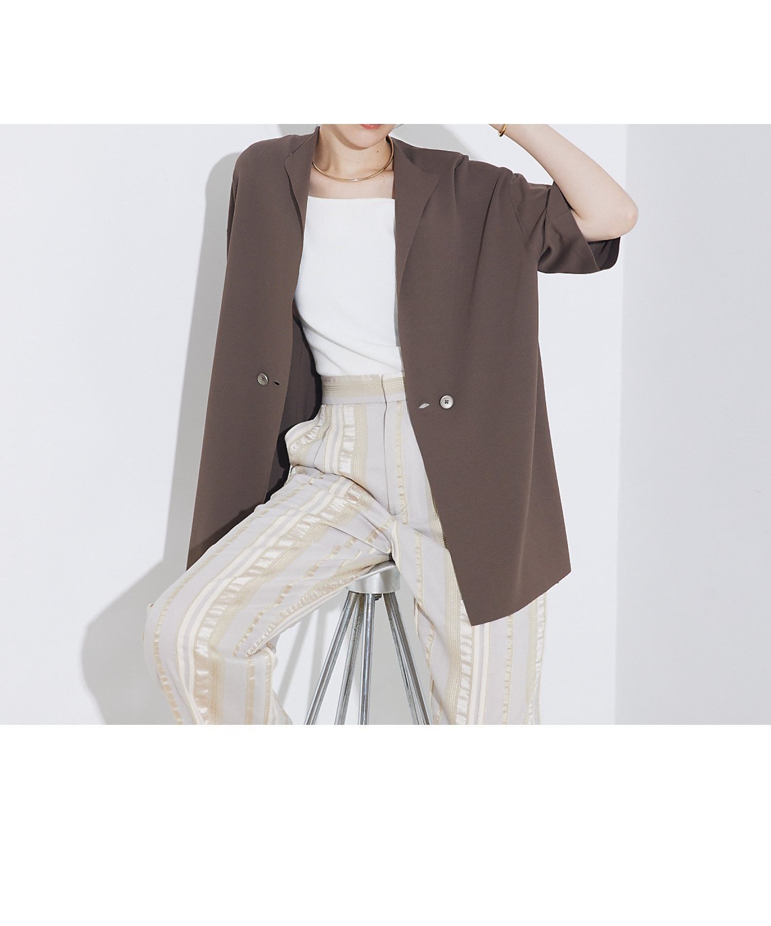 【カリテ/qualite】のレーヨンナイロンニットジャケット インテリア・キッズ・メンズ・レディースファッション・服の通販 founy(ファニー) 　ファッション　Fashion　レディースファッション　WOMEN　アウター　Coat Outerwear　ジャケット　Jackets　コンパクト　Compact　シンプル　Simple　ジャケット　Jacket　セットアップ　Set Up　デニム　Denim　ノースリーブ　No Sleeve　エレガント 上品　Elegant　半袖　Short Sleeve　夏　Summer　ブラウン|ID: prp329100004569877 ipo3291000000032333096