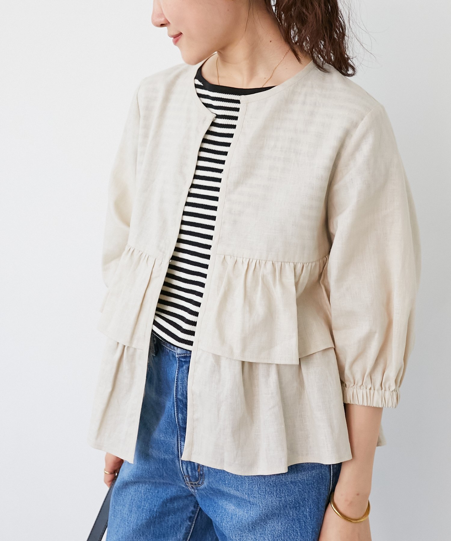 【ルクールブラン/le.coeur blanc】のコットン麻フリルティアードジャケット インテリア・キッズ・メンズ・レディースファッション・服の通販 founy(ファニー) 　ファッション　Fashion　レディースファッション　WOMEN　アウター　Coat Outerwear　ジャケット　Jackets　おすすめ　Recommend　キャミワンピース　Cami Dress　シンプル　Simple　ジャケット　Jacket　スラックス　Slacks　タイトスカート　Tight Skirt　デニム　Denim　フェミニン　Feminine　リラックス　Relax　L/ベージュ|ID: prp329100004569964 ipo3291000000032333850