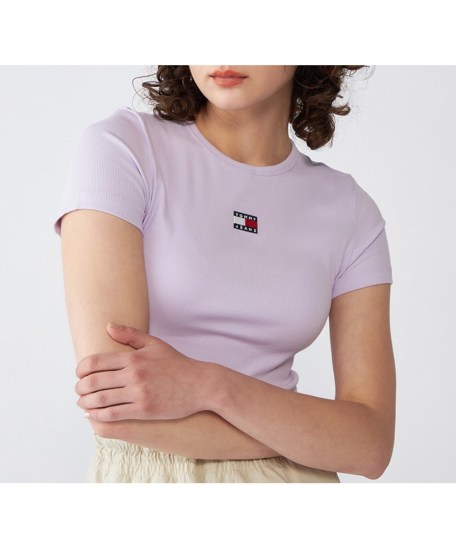 【トミーヒルフィガー/TOMMY HILFIGER】のスリムバッジリブTシャツ インテリア・キッズ・メンズ・レディースファッション・服の通販 founy(ファニー) 　ファッション　Fashion　レディースファッション　Fashion for Women　トップス・カットソー　Cut & Sew Tops　シャツ・ブラウス・オフィスカジュアル　Elegant Blouses & Button-Ups　ロングTシャツ・Tシャツ　Longline T-Shirts & Tees　アメリカン　American Style　インナー　Innerwear　クラシック　Classic, Timeless Style　ゴルフ　Golf　シンプル　Simple, Minimal　スリム　Slim, Slim Fit　デニム　Denim, Jeans Material　フィット　Fit, Slim Fit　フロント　Front, Front Design　モダン　Modern, Contemporary　人気　Popular, Best Seller　ライトパープルW06|ID: prp329100004569967 ipo3291000000033011966