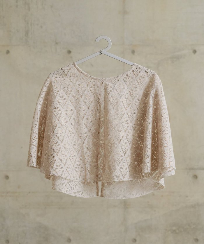 【その他のブランド/Other】の《15 quinze》リネンレースポンチョ インテリア・キッズ・メンズ・レディースファッション・服の通販 founy(ファニー) https://founy.com/ ファッション Fashion レディースファッション Fashion for Women アウター Coat / Outerwear Collection ポンチョ・ケープコート Ponchos & Capes シンプル Simple, Minimal リゾート Resort, Vacation Style リラックス Relax, Relaxed Fit レース Lace, Lace Fabric エレガント 上品 Elegant 夏 Summer |ID: prp329100004569975 ipo3291000000032723813