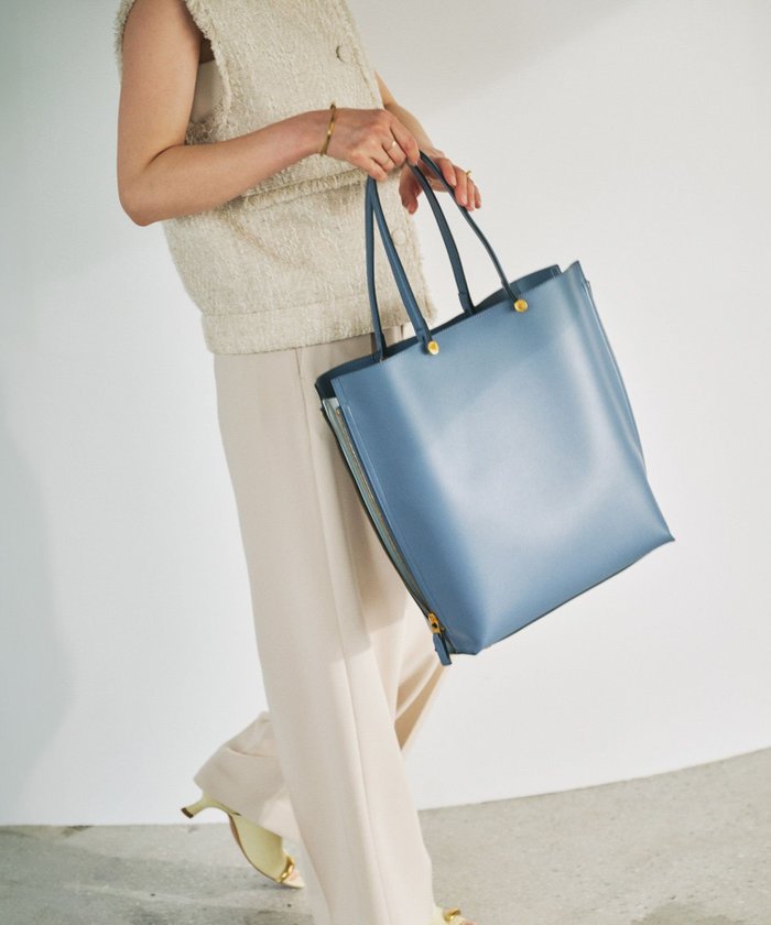 【ロペ/ROPE'】の【E POR】Y BAG Large【通勤】【A4対応】【25AW】 インテリア・キッズ・メンズ・レディースファッション・服の通販 founy(ファニー) https://founy.com/ ファッション Fashion レディースファッション Ladies' Fashion Online 秋 Autumn/Fall サイドジップ Side Zip ショルダー Shoulder スタイリッシュ Stylish スリム Slim スーツ Suit ポケット Pocket ラップ Wrap A/W・秋冬 Aw・Autumn/Winter・Fw・Fall-Winter おすすめ Recommend ビジネス 仕事 通勤 Business 2025年 2025 2025-2026秋冬・A/W Aw/Autumn/Winter/Fw/Fall/2025-2026 |ID: prp329100004570611 ipo3291000000032592098