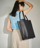 【ロペ/ROPE'】の【E POR】Y BAG Large【通勤】【A4対応】【25AW】 人気、トレンドファッション・服の通販 founy(ファニー) ファッション Fashion レディースファッション Fashion for Women 秋 Autumn サイドジップ Side Zip, Side Zipper ショルダー Shoulder, Shoulder Strap スタイリッシュ Stylish, Fashionable スリム Slim, Slim Fit スーツ Suit, Formalwear ポケット Pocket, Pocket Detail ラップ Wrap, Wrap Design A/W・秋冬 Autumn/Winter おすすめ Recommended / Our Picks ビジネス 仕事 通勤 Business / Work / Commuting 2025年 2025 2025-2026秋冬・A/W Autumn/Winter 2025–26 AW25–26 thumbnail ブラック(01)|ID: prp329100004570611 ipo3291000000033568791