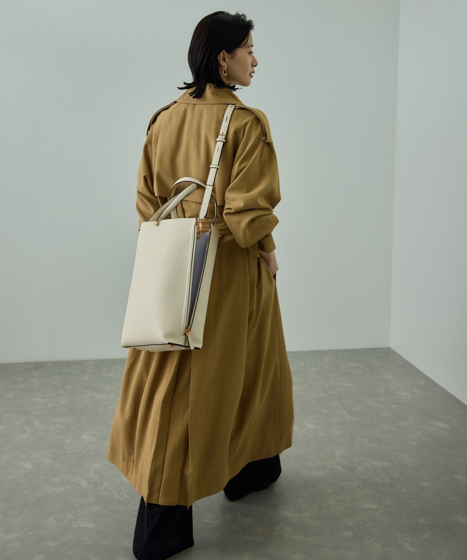 【ロペ/ROPE'】の【E POR】Y BAG Large【通勤】【A4対応】【25AW】 インテリア・キッズ・メンズ・レディースファッション・服の通販 founy(ファニー) 　ファッション　Fashion　レディースファッション　Fashion for Women　エレガント 上品　Elegant　オレンジ　Orange　秋　Autumn　サイドジップ　Side Zip, Side Zipper　ショルダー　Shoulder, Shoulder Strap　スタイリッシュ　Stylish, Fashionable　スリム　Slim, Slim Fit　スーツ　Suit, Formalwear　ポケット　Pocket, Pocket Detail　ラップ　Wrap, Wrap Design　ラベンダー　Lavender　A/W・秋冬　Autumn/Winter　おすすめ　Recommended / Our Picks　ビジネス 仕事 通勤　Business / Work / Commuting　2025年　2025　2025-2026秋冬・A/W　Autumn/Winter 2025–26 AW25–26　キナリ(16)|ID: prp329100004570611 ipo3291000000034275523