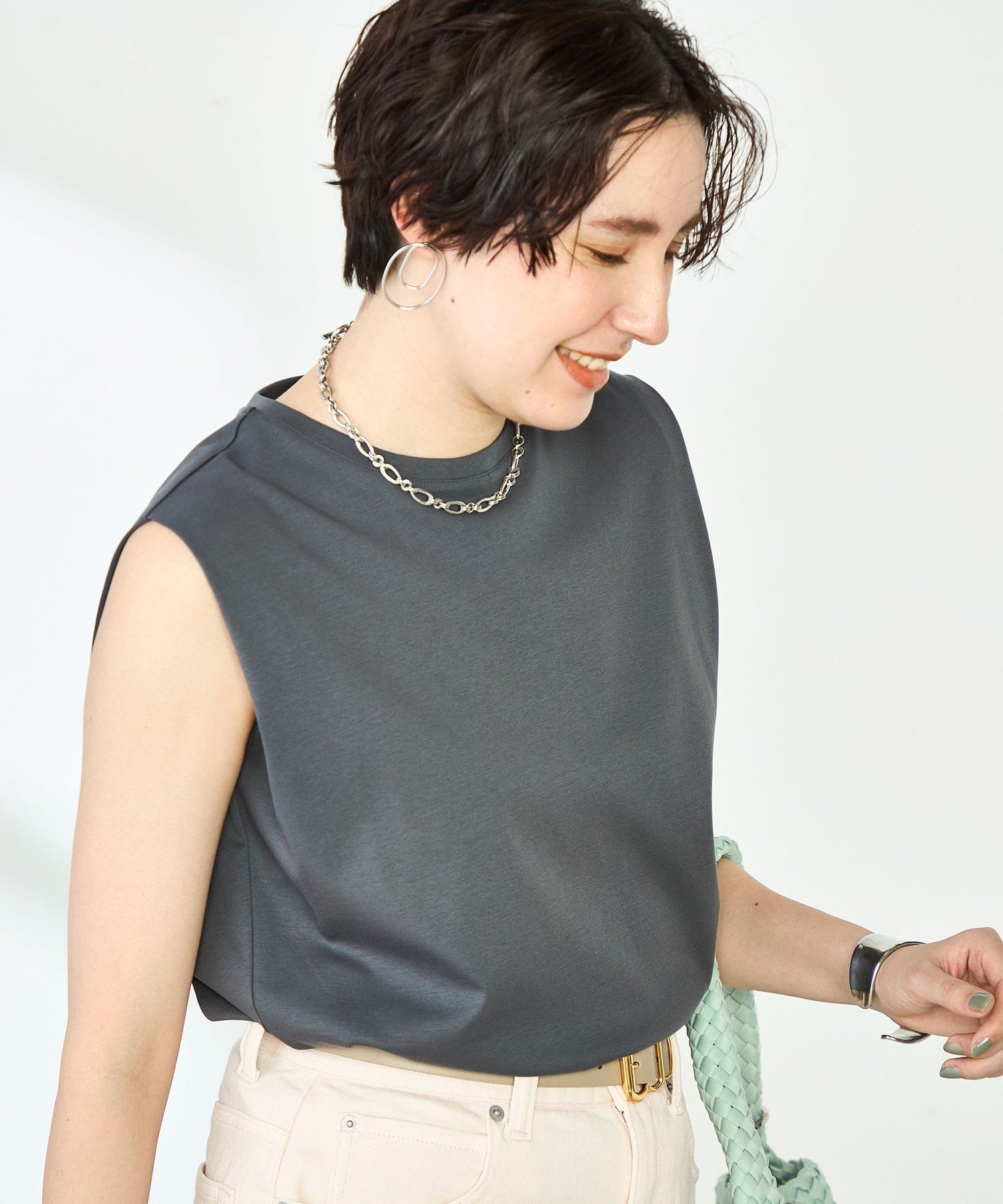 【ノーリーズ/NOLLEY'S】の高機能 LA+スムースタックノースリーブカットソー インテリア・キッズ・メンズ・レディースファッション・服の通販 founy(ファニー) 　ファッション　Fashion　レディースファッション　Fashion for Women　トップス・カットソー　Cut & Sew Tops　キャミソール&ノースリーブ　Camisoles & Sleeveless Tops　カットソー・ベーシックTシャツ　Cut-and-Sewn Tops / Stretch Tees & Basics　カットソー　Cut and Sewn Top　ノースリーブ　Sleeveless, No-Sleeve　ボトム　Bottoms, Lower Wear　おすすめ　Recommended / Our Picks　夏　Summer　エレガント 上品　Elegant　2025年　2025　2025春夏・S/S　Spring/Summer 2025 SS25　チャコールグレー|ID: prp329100004571000 ipo3291000000032740378