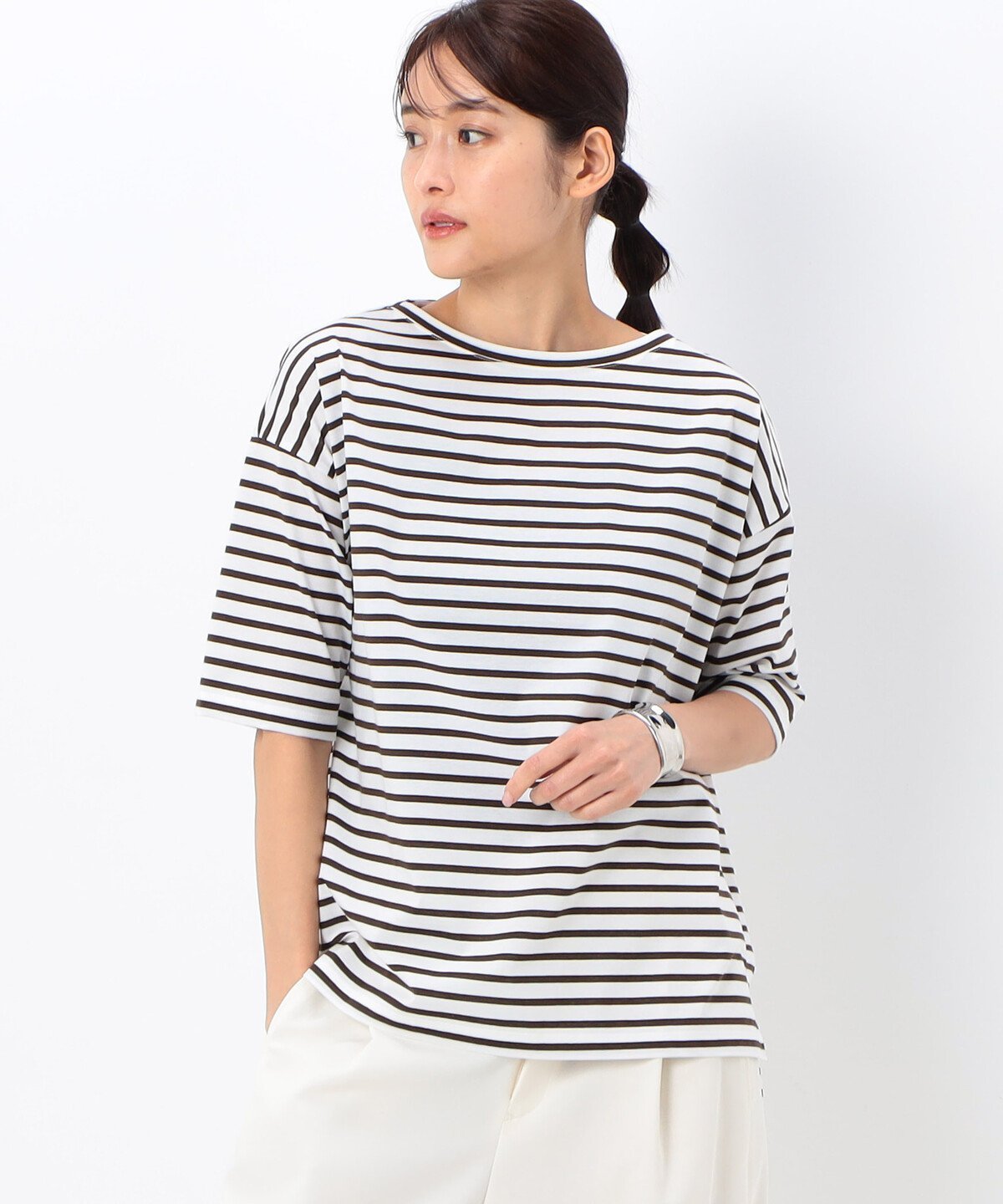 【コムサ/COMME CA】のプレーティング天竺ボーダー 後ろVネックカットソー インテリア・キッズ・メンズ・レディースファッション・服の通販 founy(ファニー) 　ファッション　Fashion　レディースファッション　WOMEN　トップス・カットソー　Tops/Tshirt　カットソー　Cut and Sewn　Vネック　V-Neck　インナー　Inner　カットソー　Cut And Sew　ショルダー　Shoulder　ドロップ　Drop　ボーダー　Border　定番　Standard　14:ブラウン|ID: prp329100004571010 ipo3291000000032342806